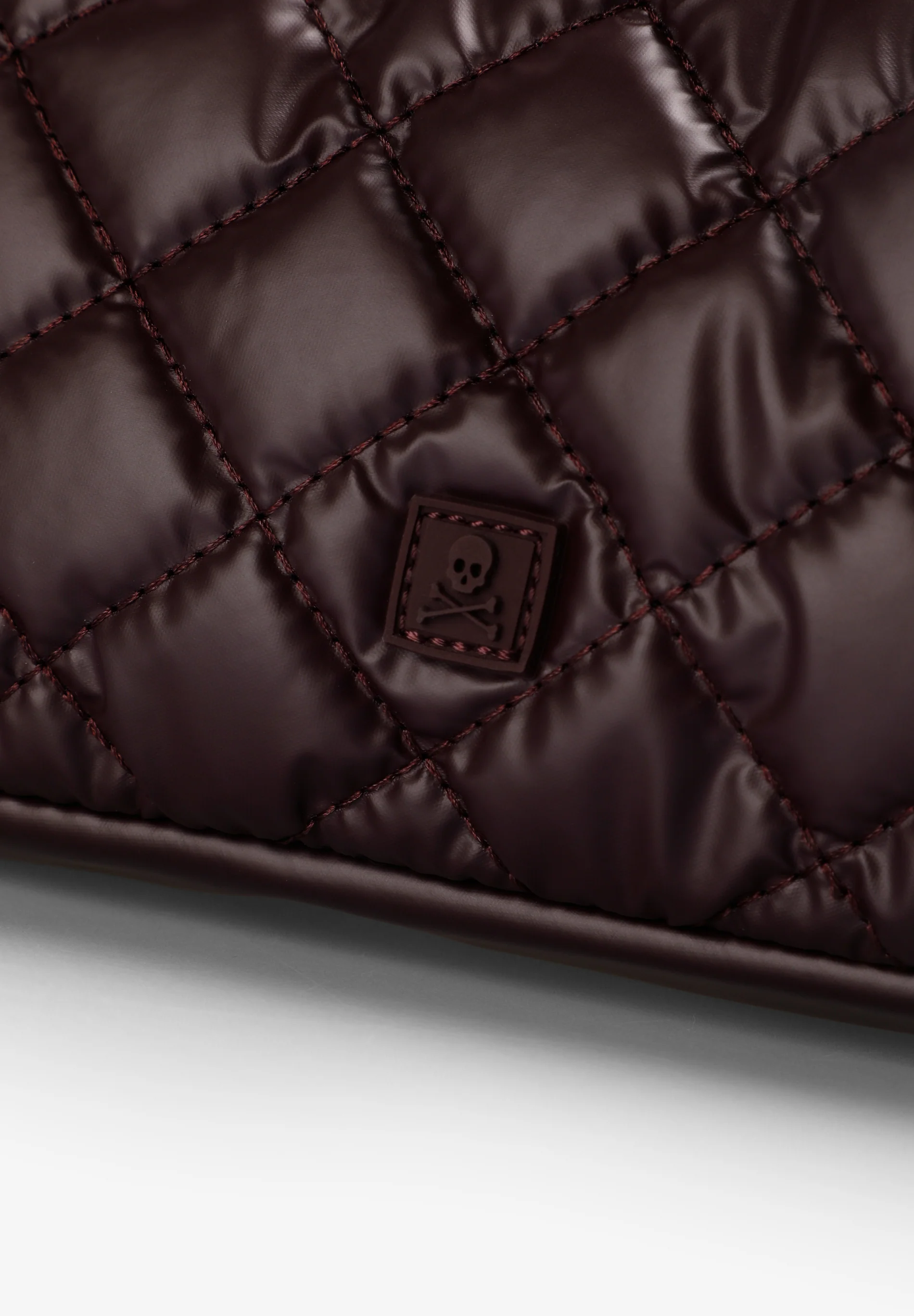 NECESER ACOLCHADO CALAVERA