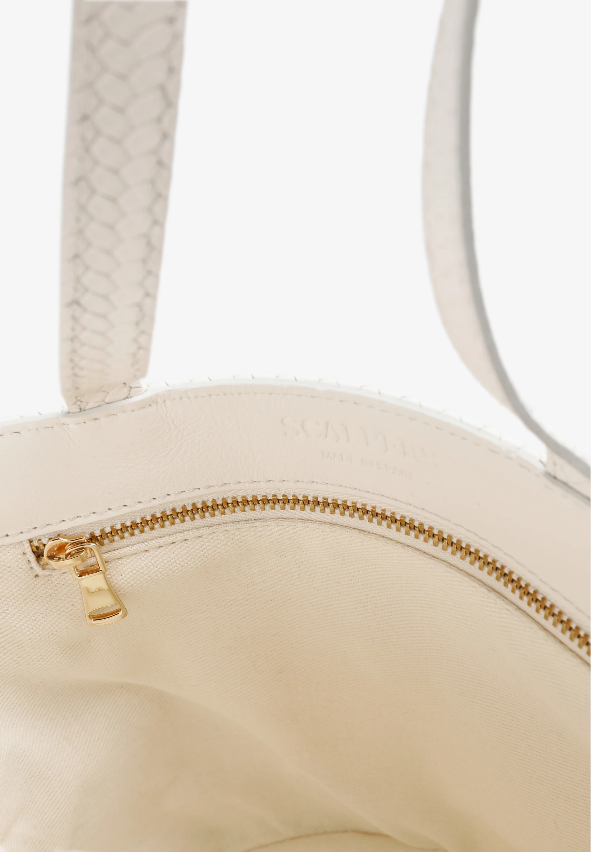 BOLSO MINI CUBO 100% PIEL TRENZADA