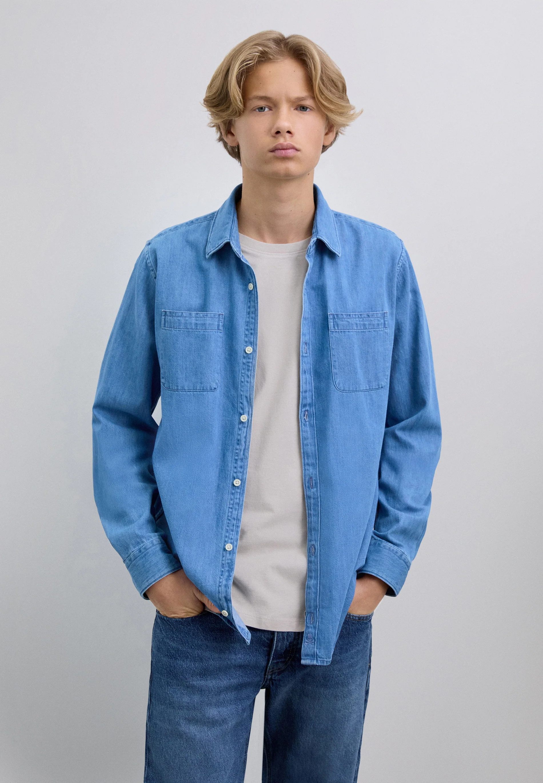 CAMISA DENIM BOLSILLOS