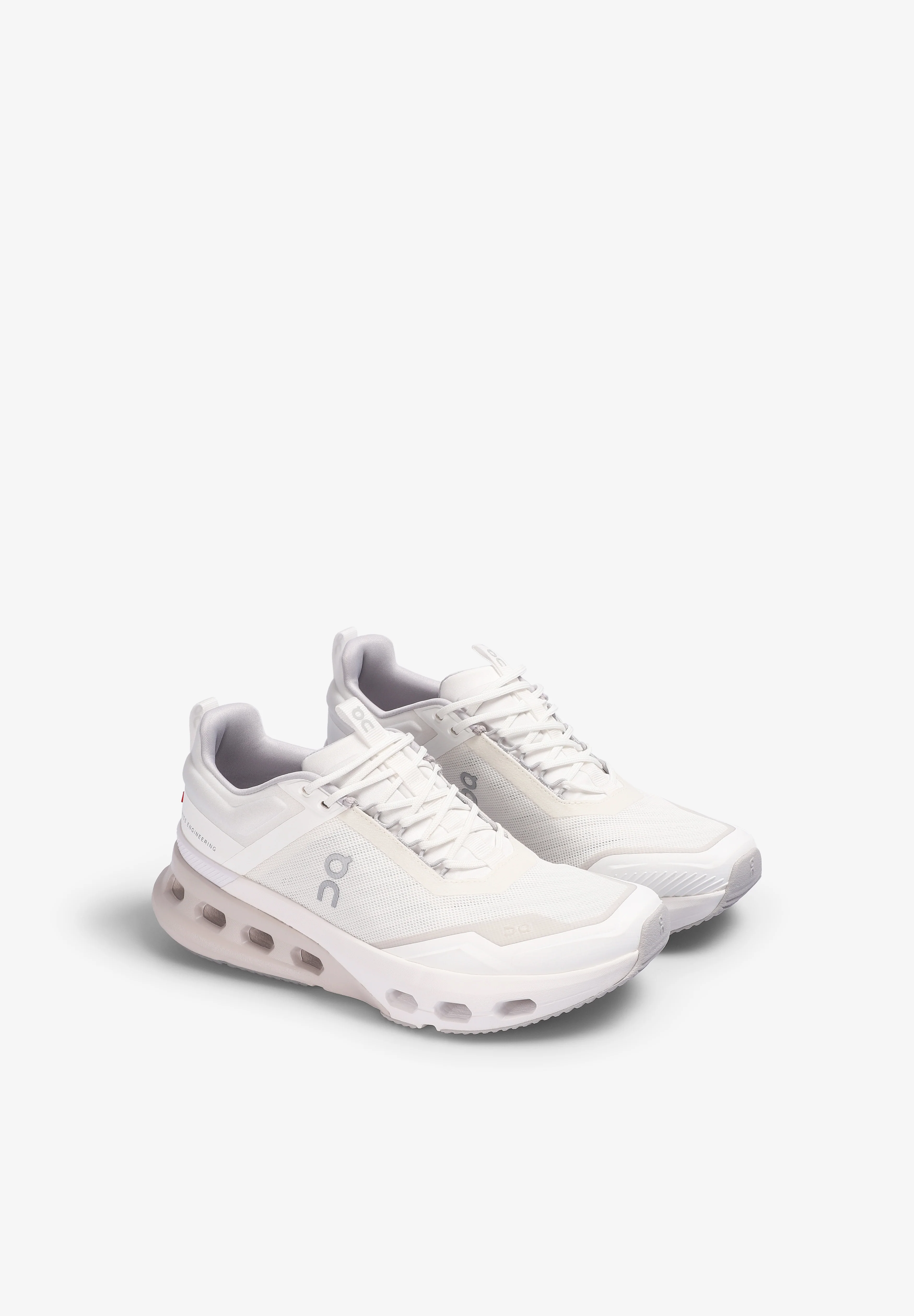 ON | SNEAKERS CLOUDNOVA X MUJER