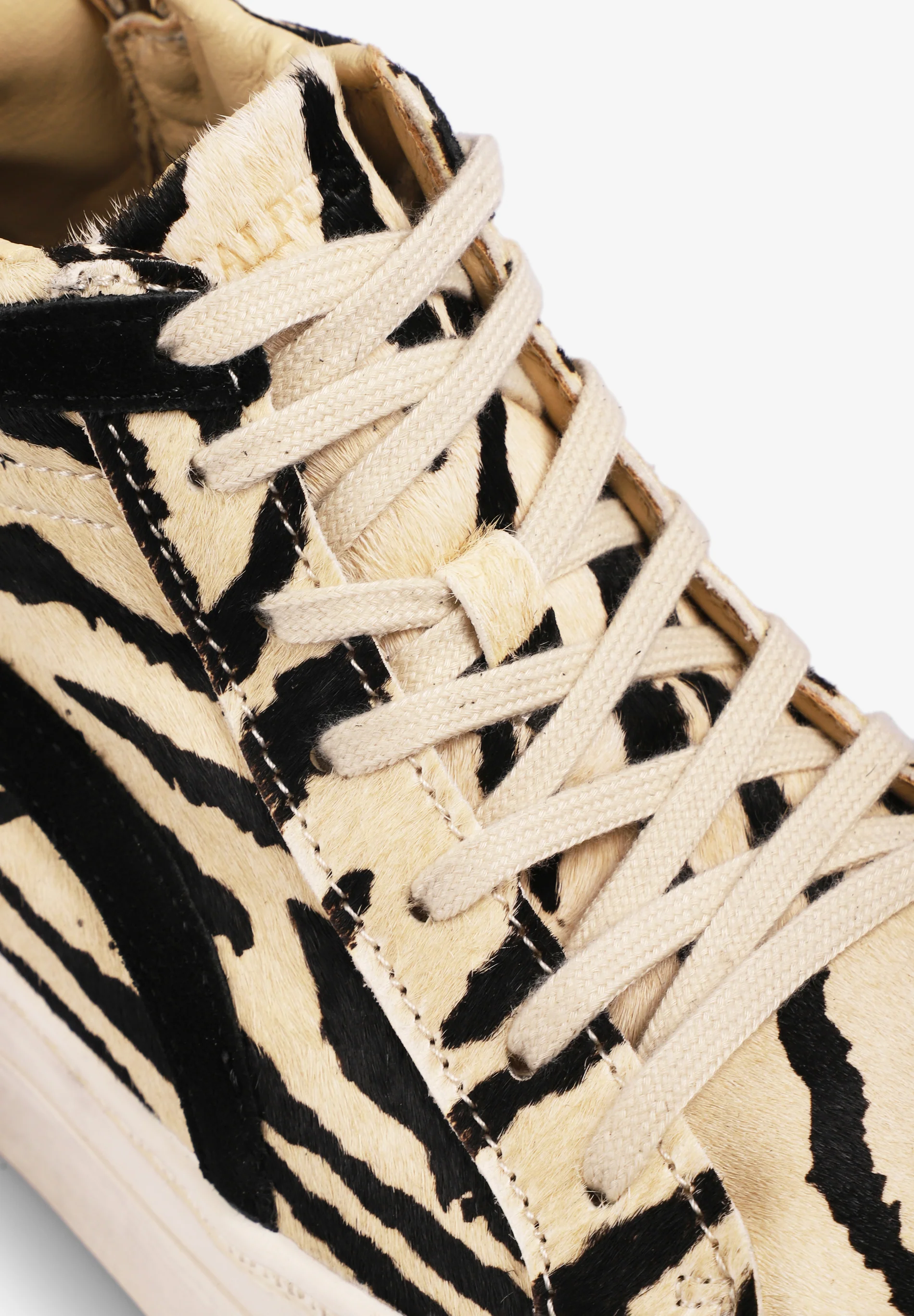 ZAPATILLAS ALTAS PIEL