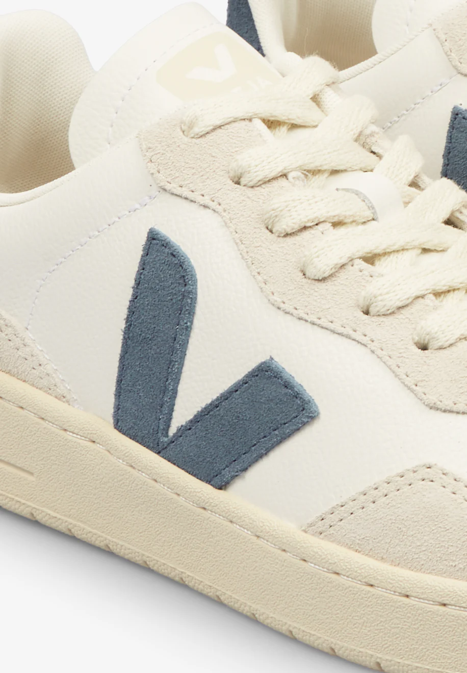 VEJA | V-90 O.T LEATHER MUJER