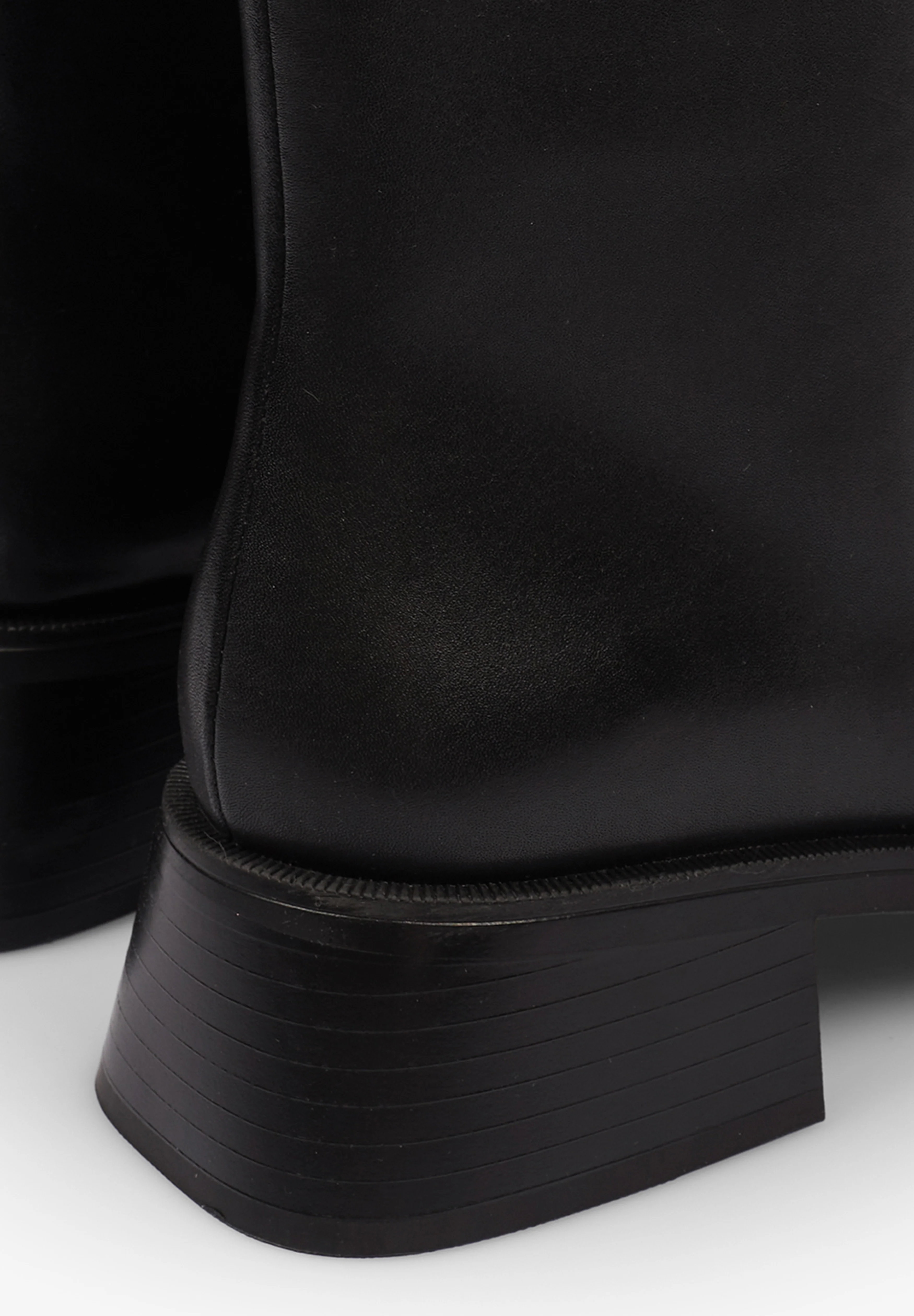 VAGABOND | BOTAS BLANCA