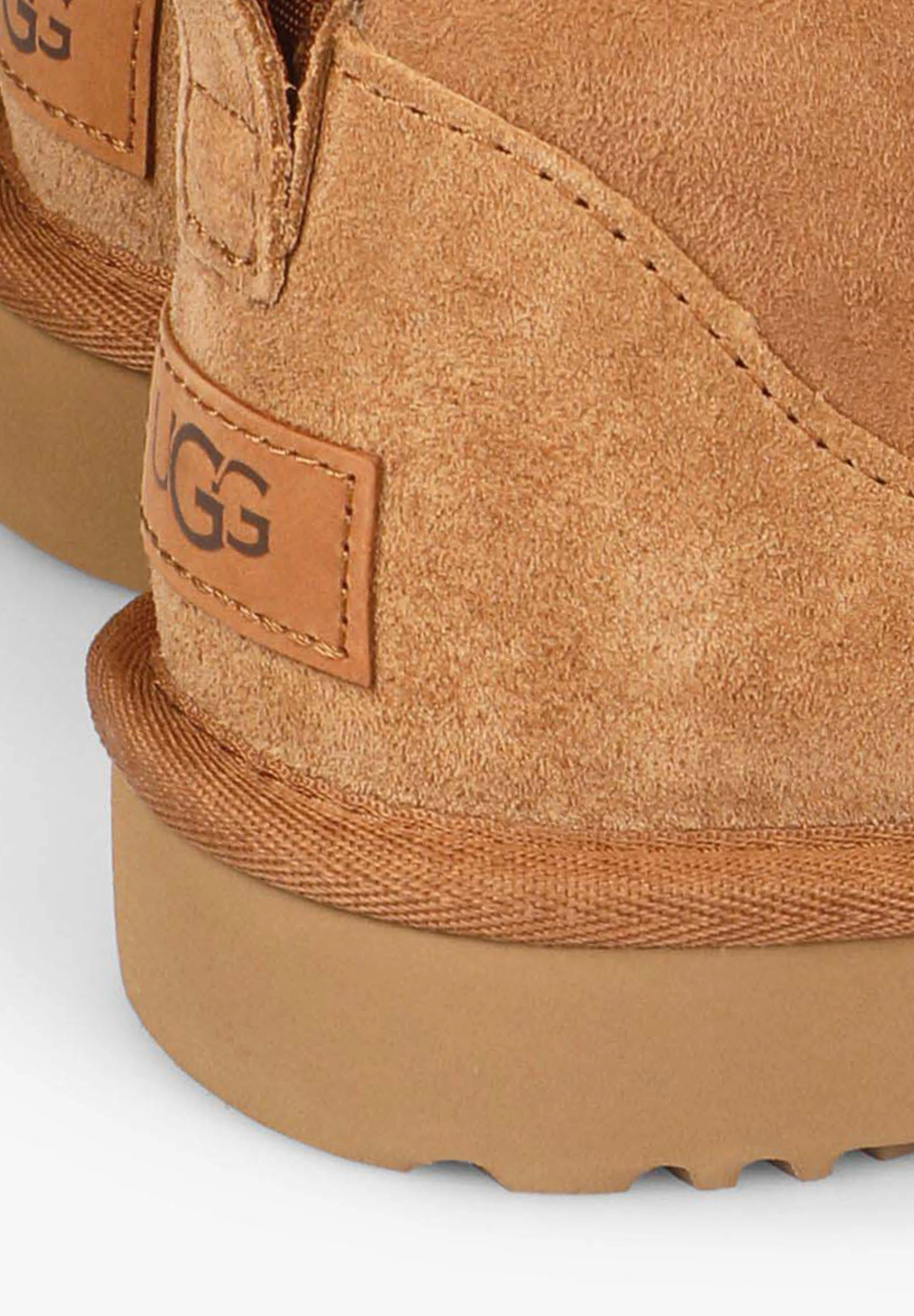 UGG | BOTAS CLASSIC ULTRA MINI MUJER