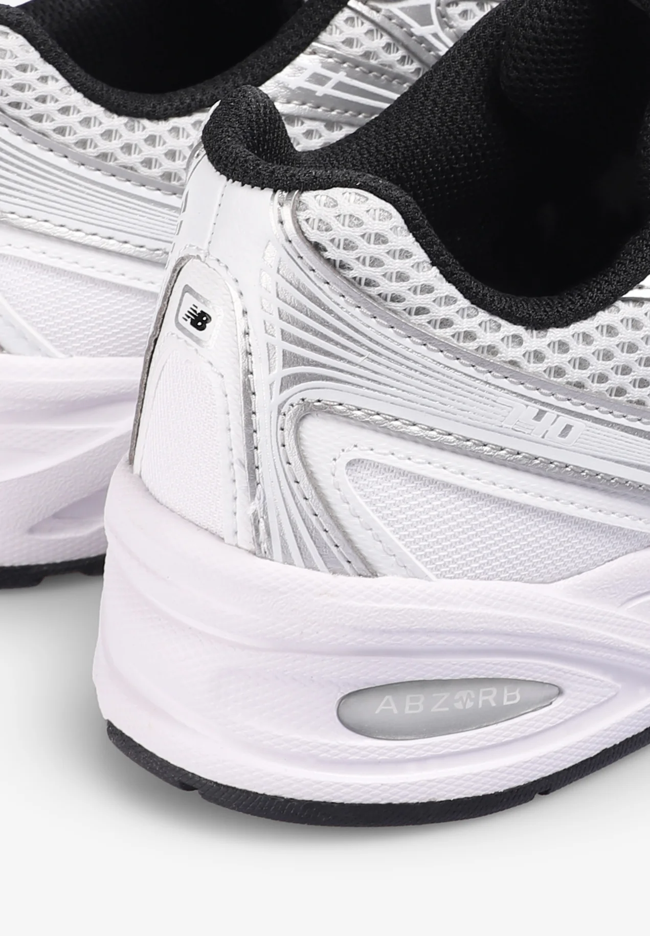 NEW BALANCE | SNEAKERS 740 MUJER
