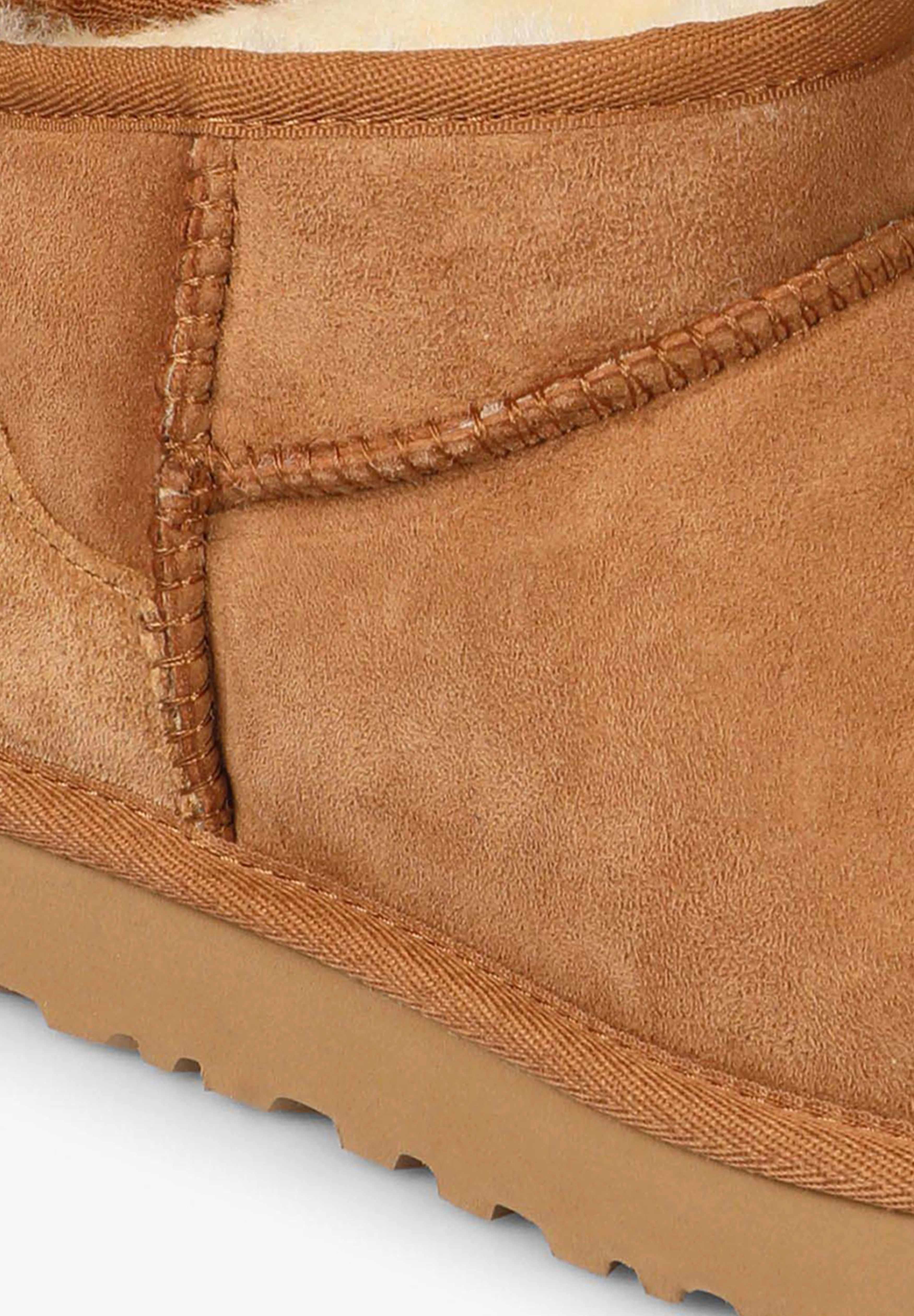 UGG | BOTAS CLASSIC ULTRA MINI MUJER