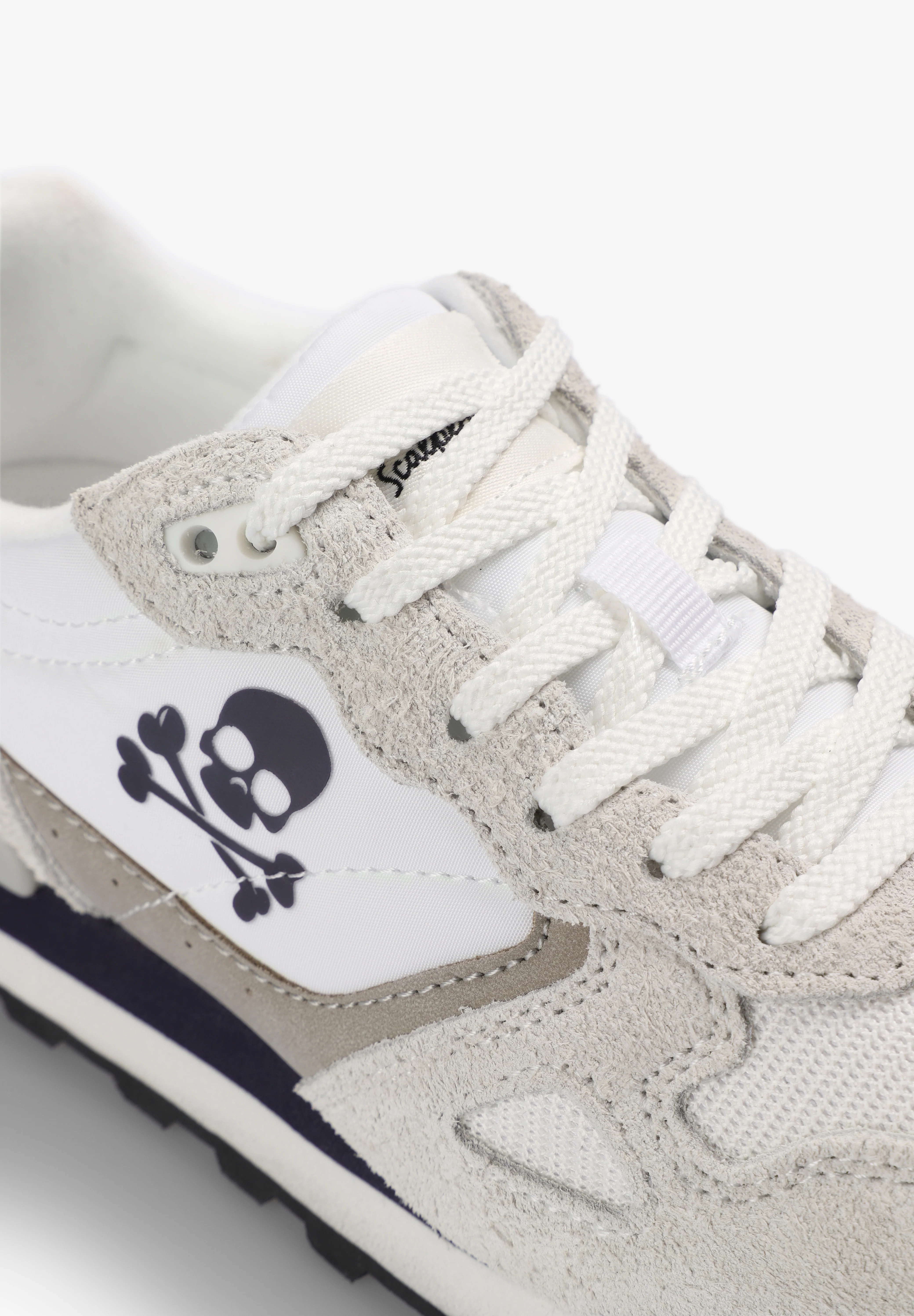 SNEAKERS PIEL CALAVERA LATERAL