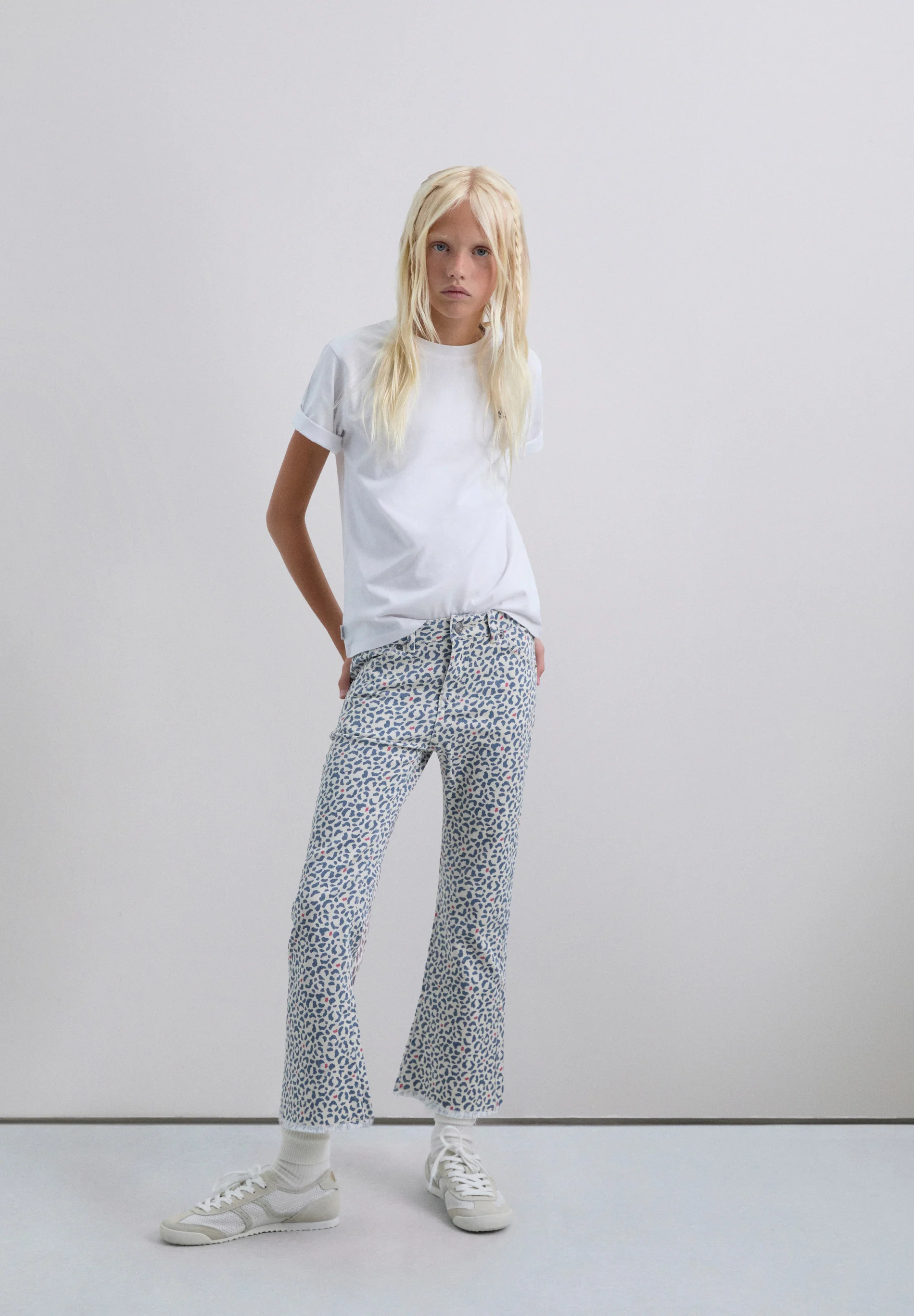 PANTALÓN FLARE ESTAMPADO