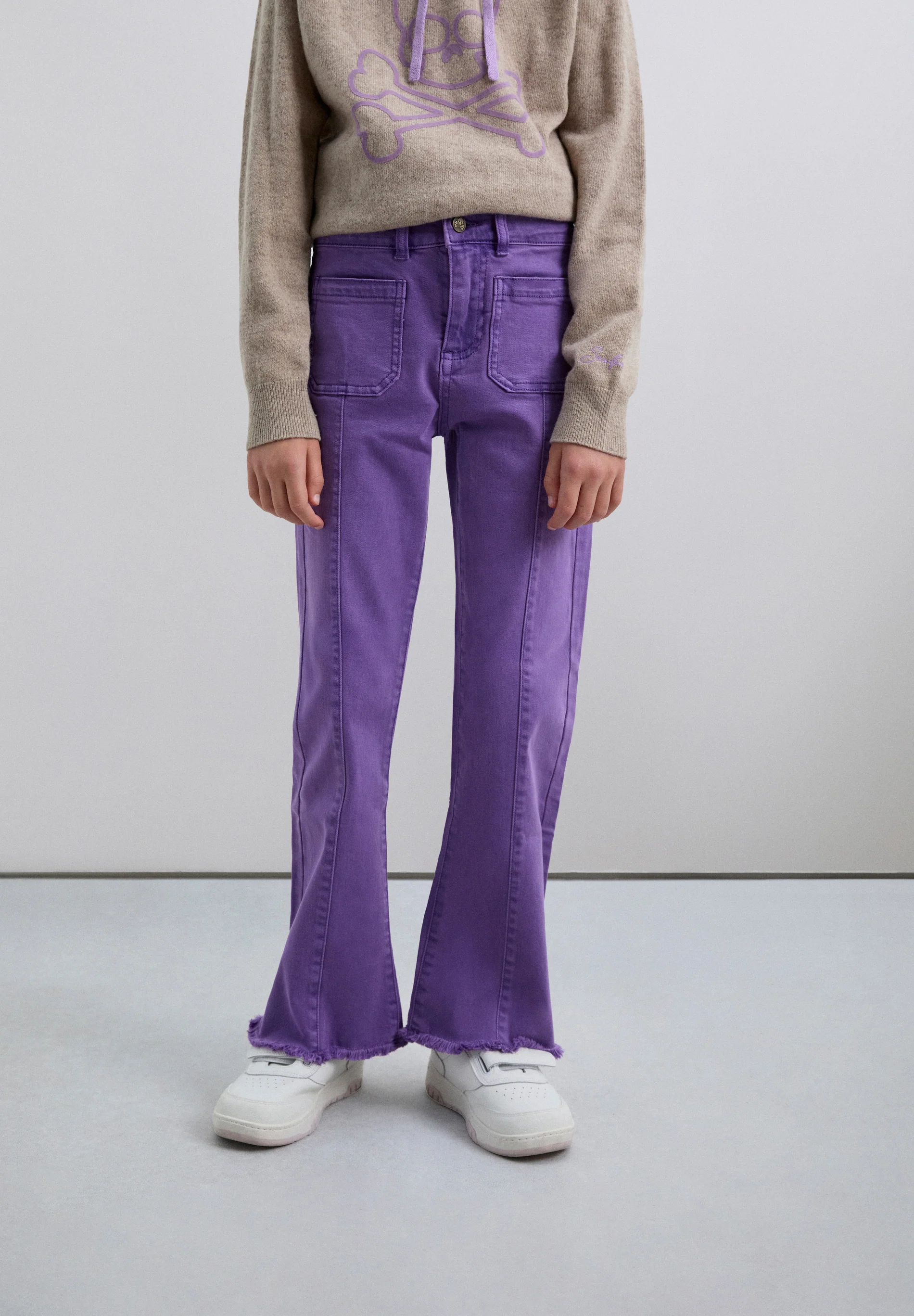 PANTALÓN FLARE FLECOS