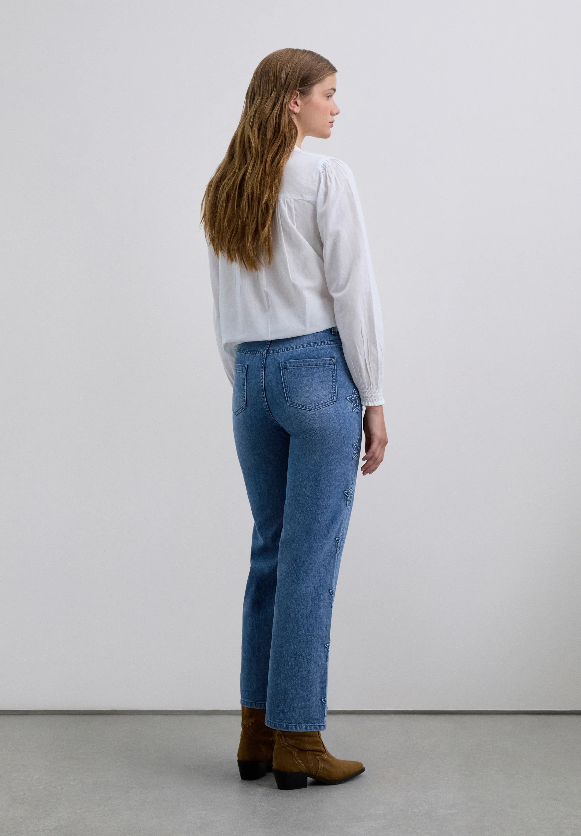 PANTALÓN WIDE LEG ESTRELLAS BORDADAS