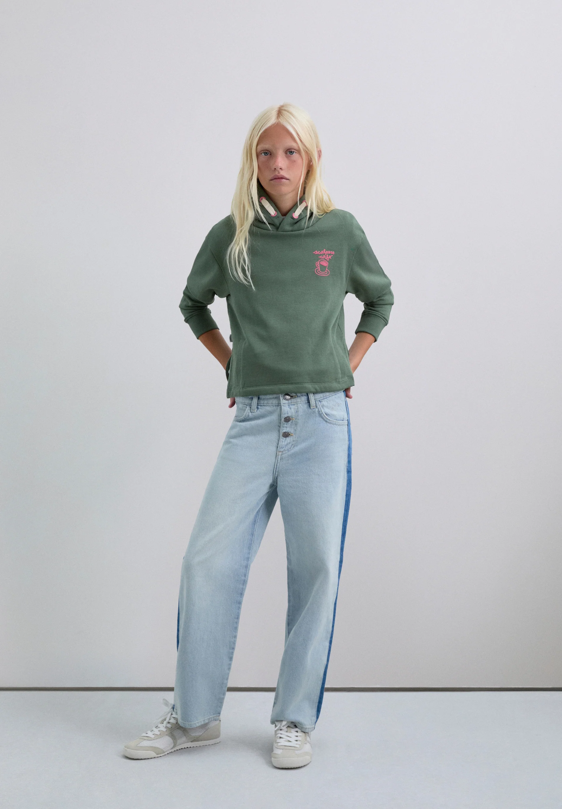 SUDADERA CAPUCHA PRINT