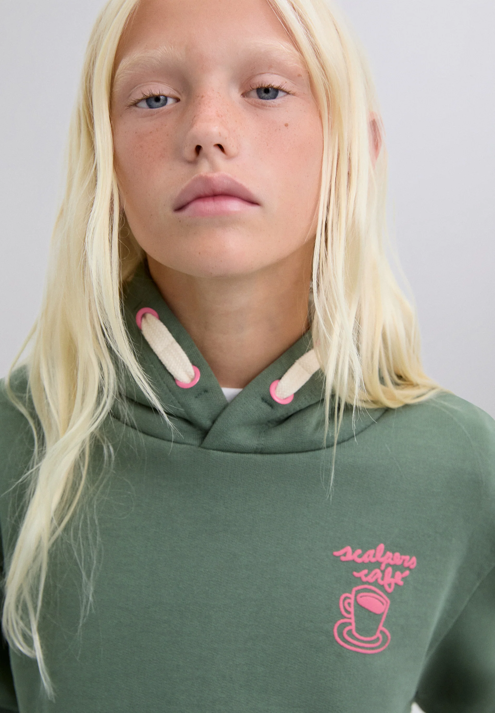 SUDADERA CAPUCHA PRINT