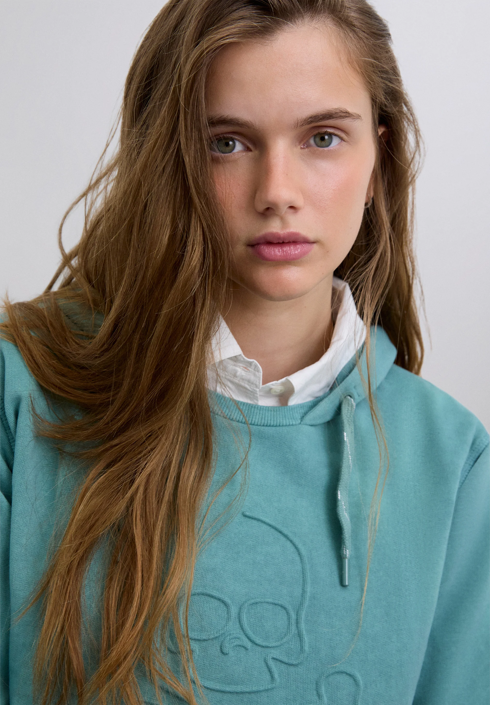 SUDADERA CAPUCHA CALAVERA