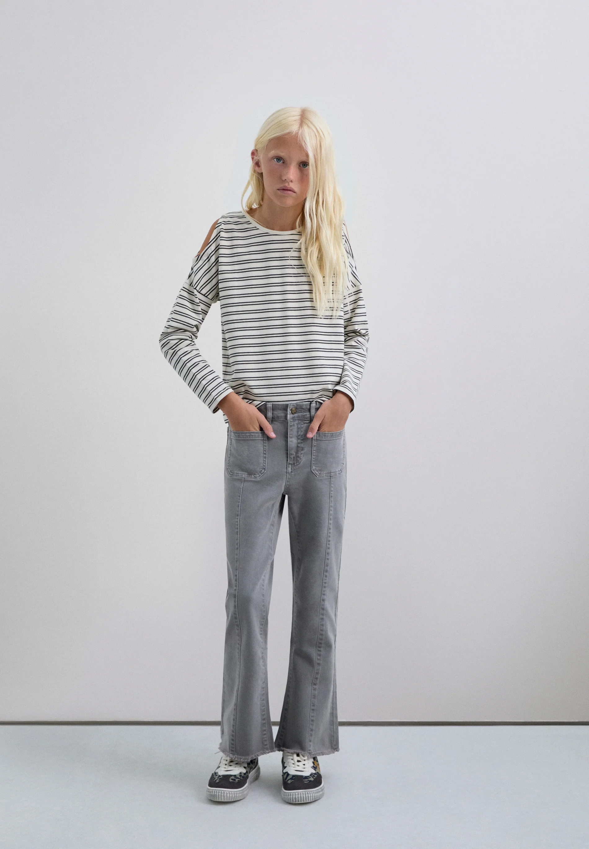 PANTALÓN FLARE FLECOS