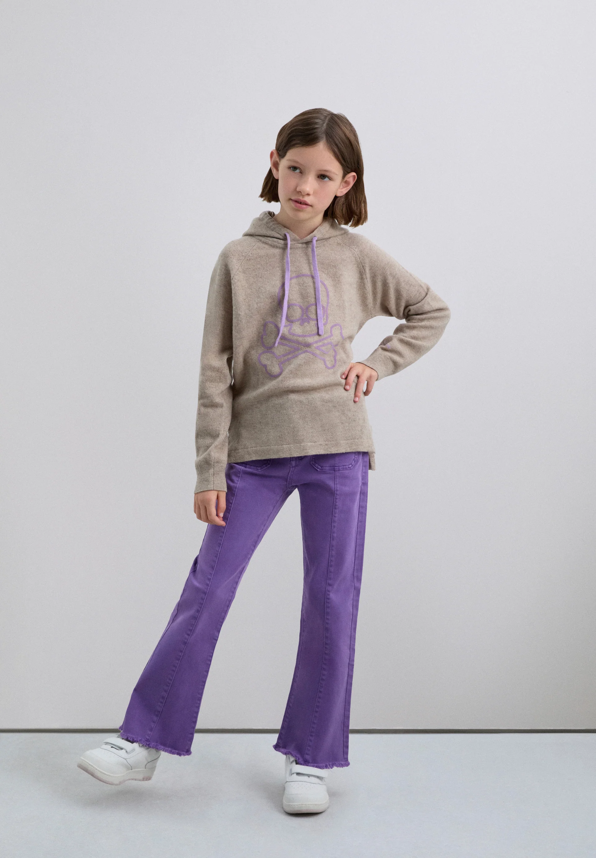 PANTALÓN FLARE FLECOS