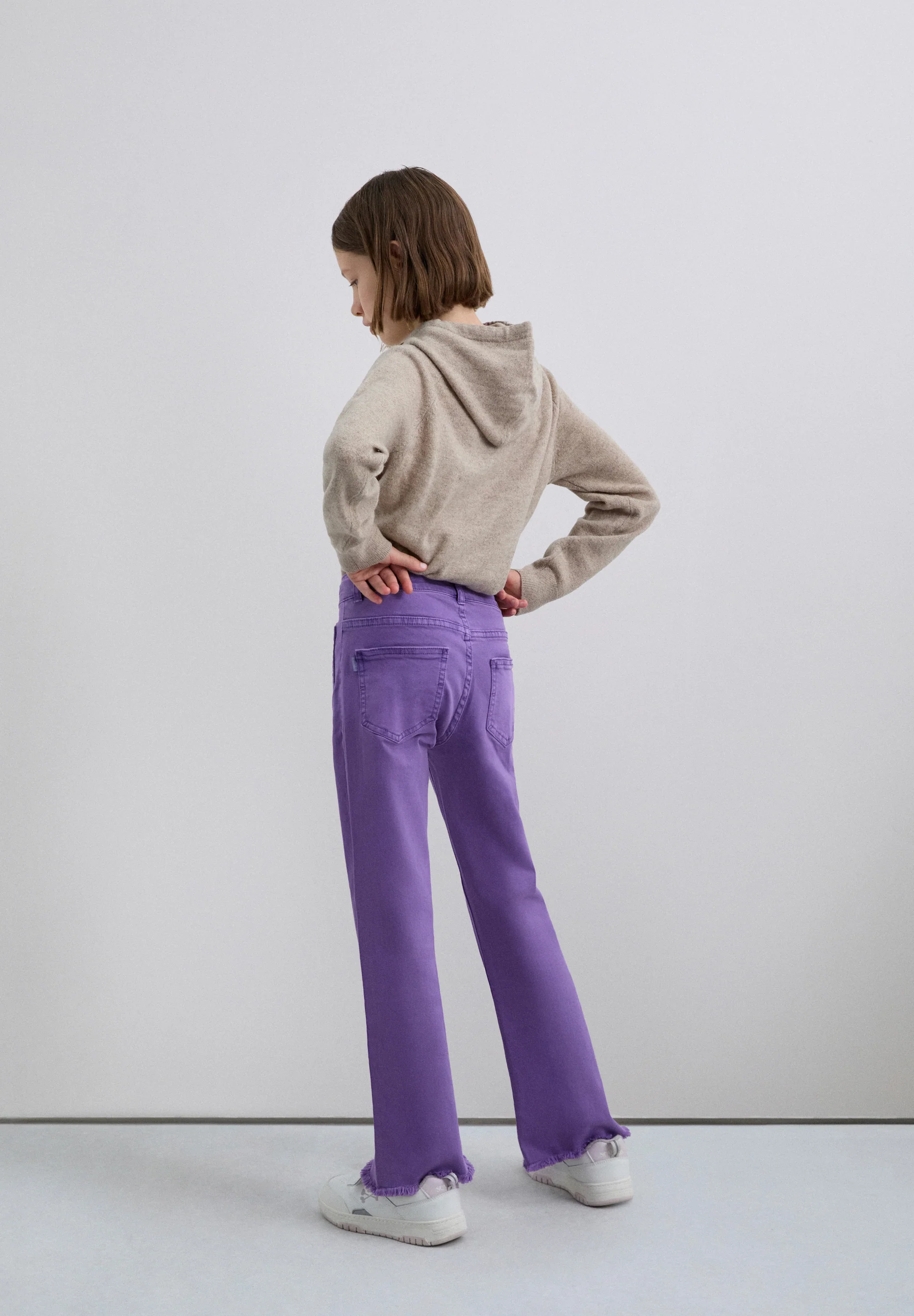 PANTALÓN FLARE FLECOS