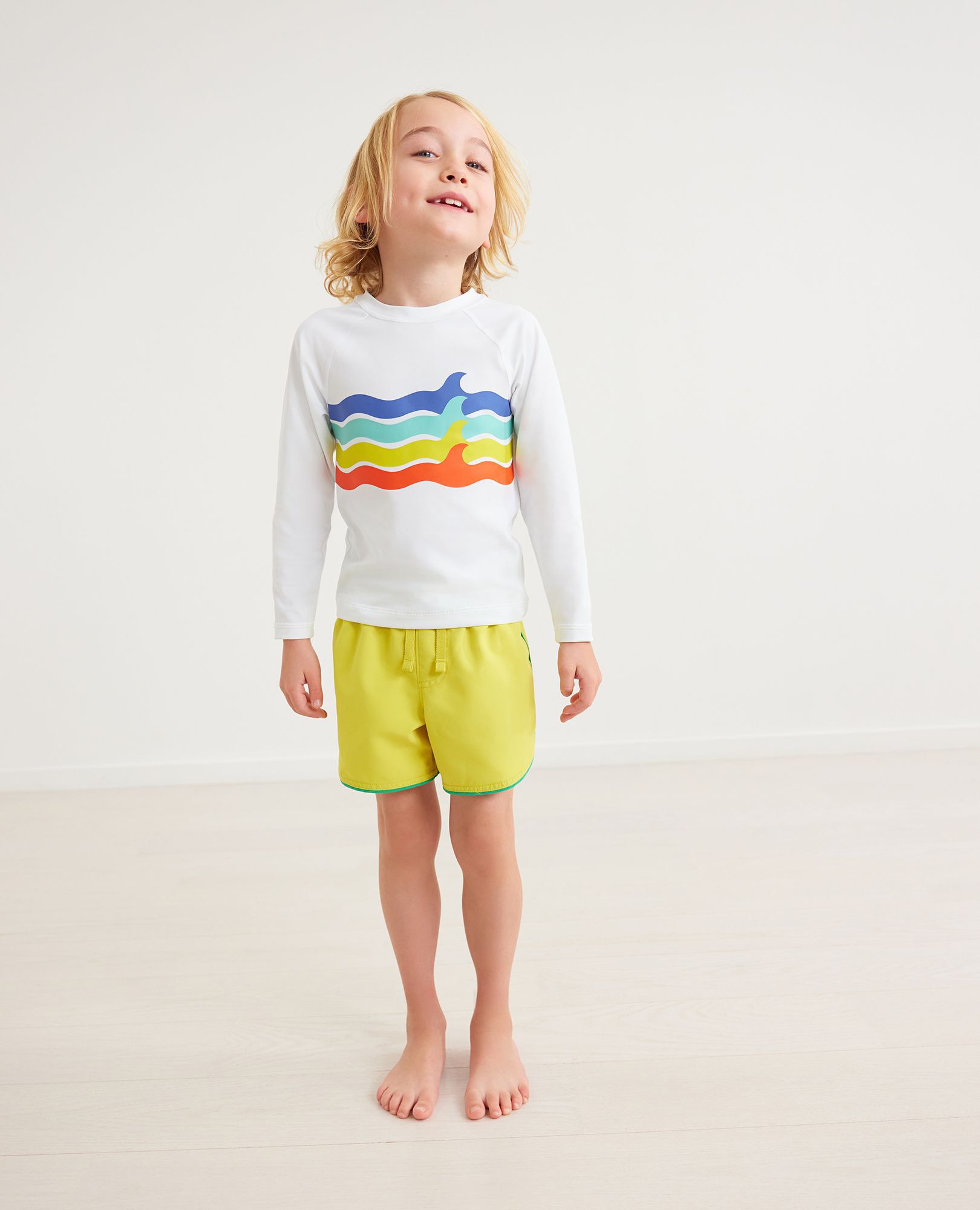 Graphic Long Sleeve Sunblock Rash Guard Top