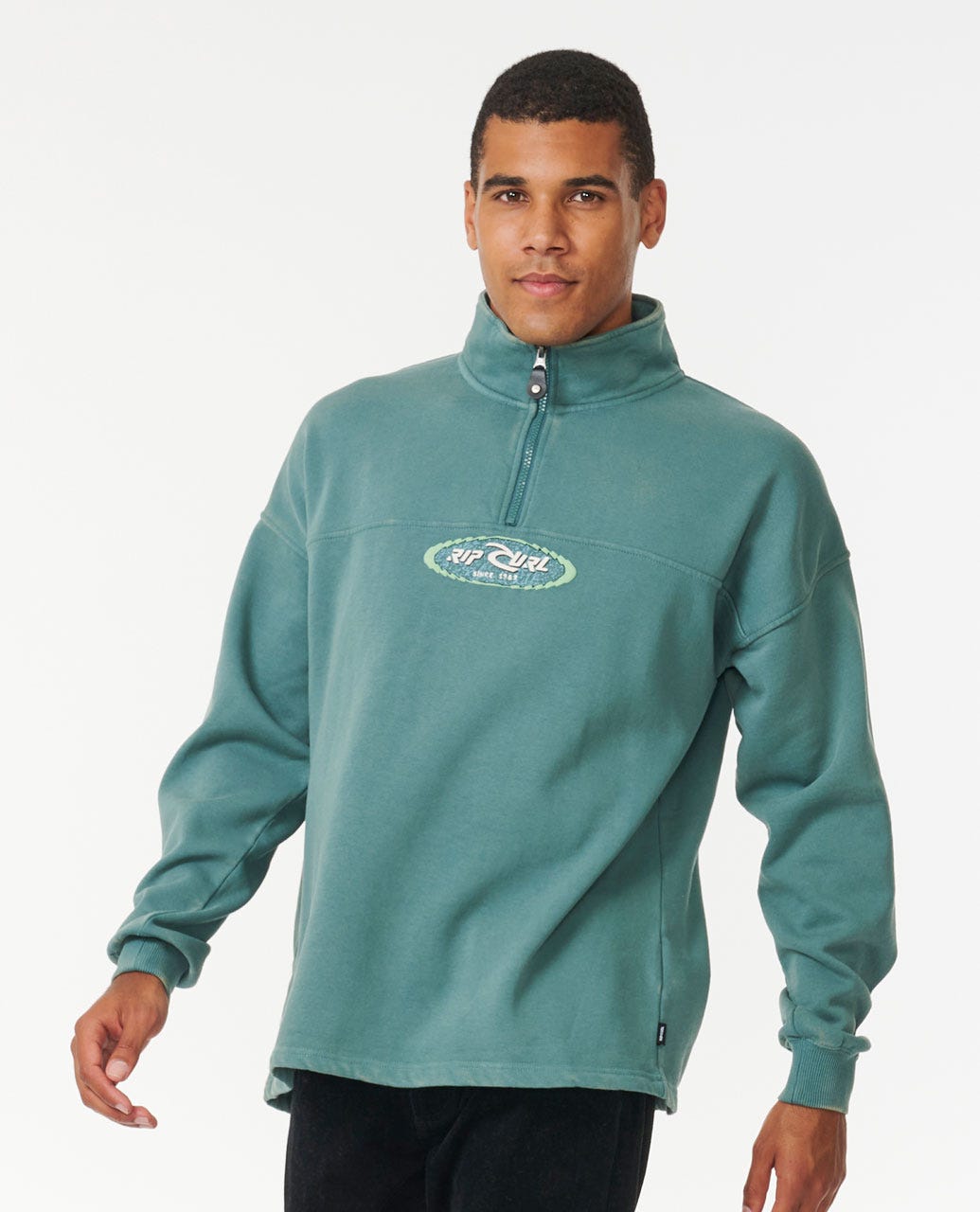 Fader Oval 1/4 Zip Crew