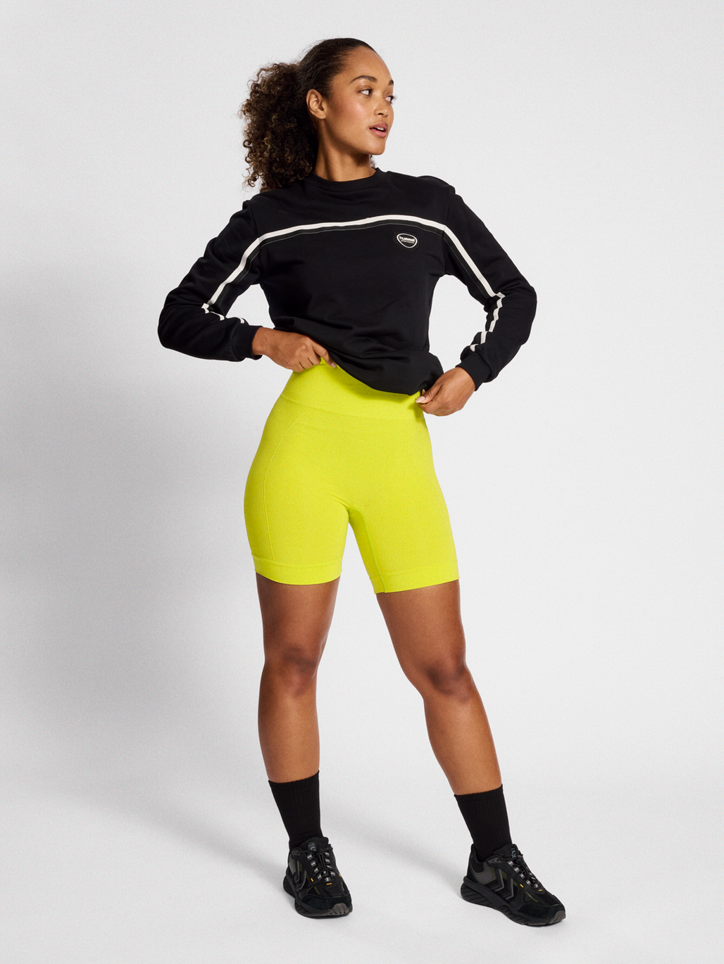 hmlTIF SEAMLESS SHORTS