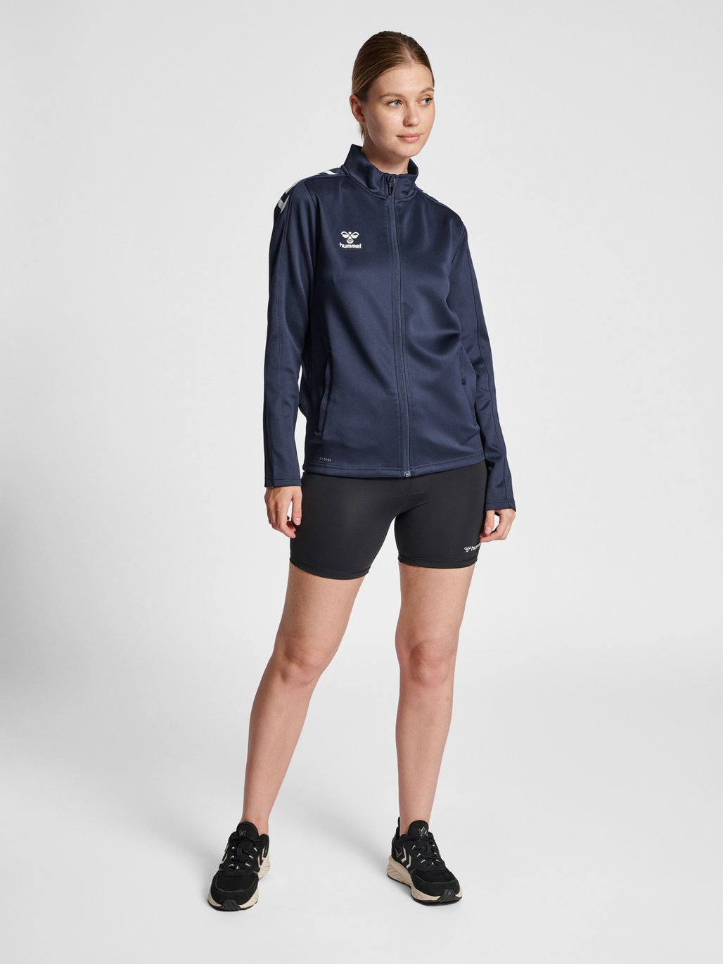 hmlCORE XK POLY ZIP SWEAT WOMAN