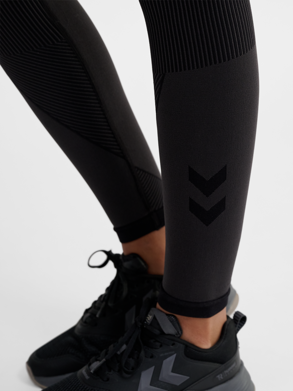 hmlUNITY SEAMLESS MID WAIST TIGHTS