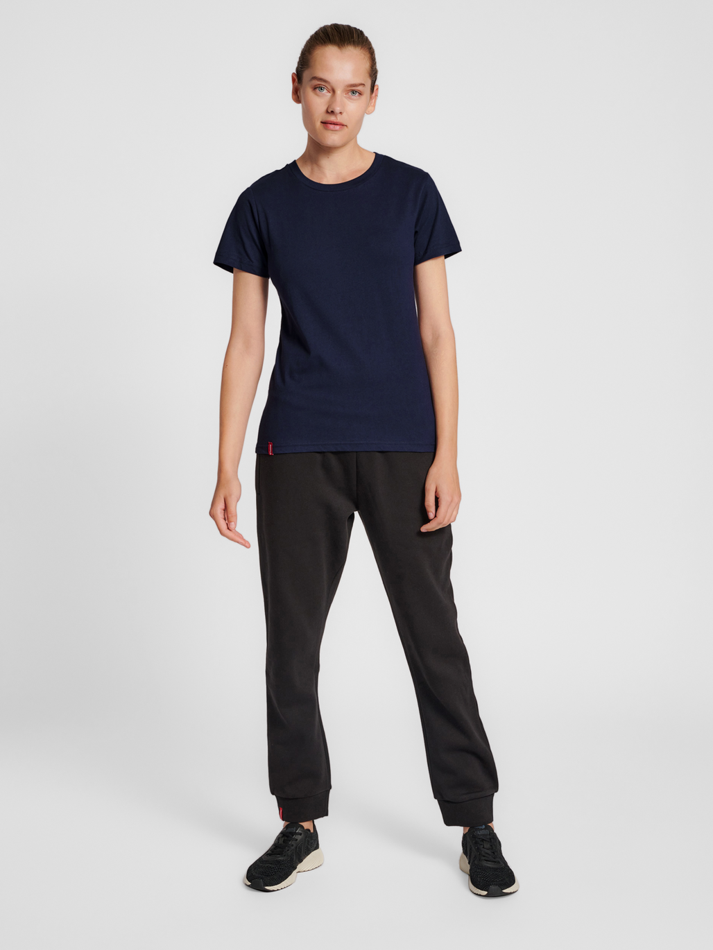 hmlRED BASIC T-SHIRT S/S WOMAN