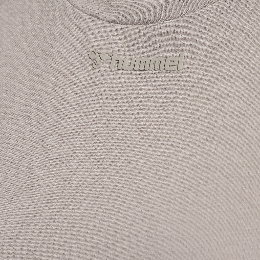 hmlMT VANJA T-SHIRT L/S