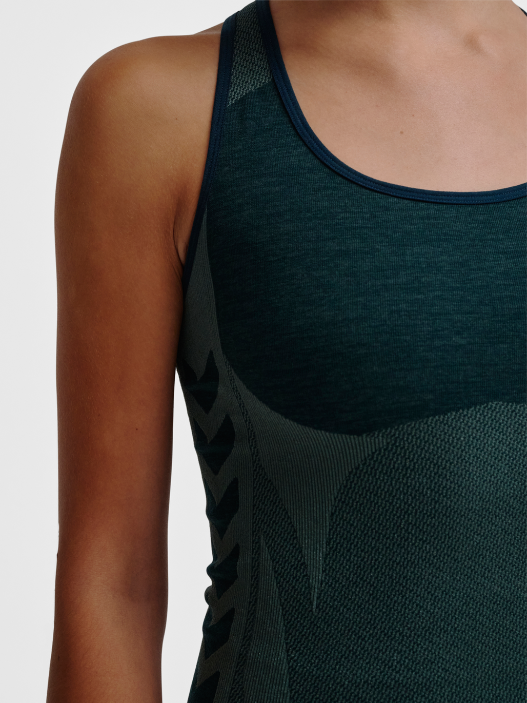 hmlCLEA SEAMLESS TOP