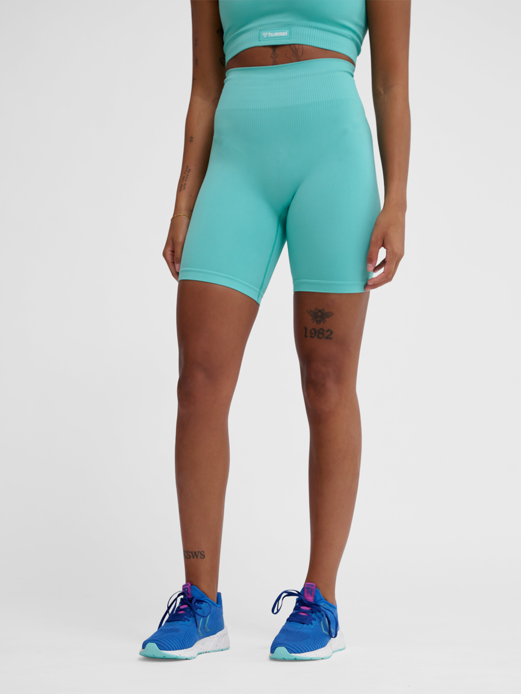 hmlALIVE SEAMLESS HIGH WAIST SHORTS