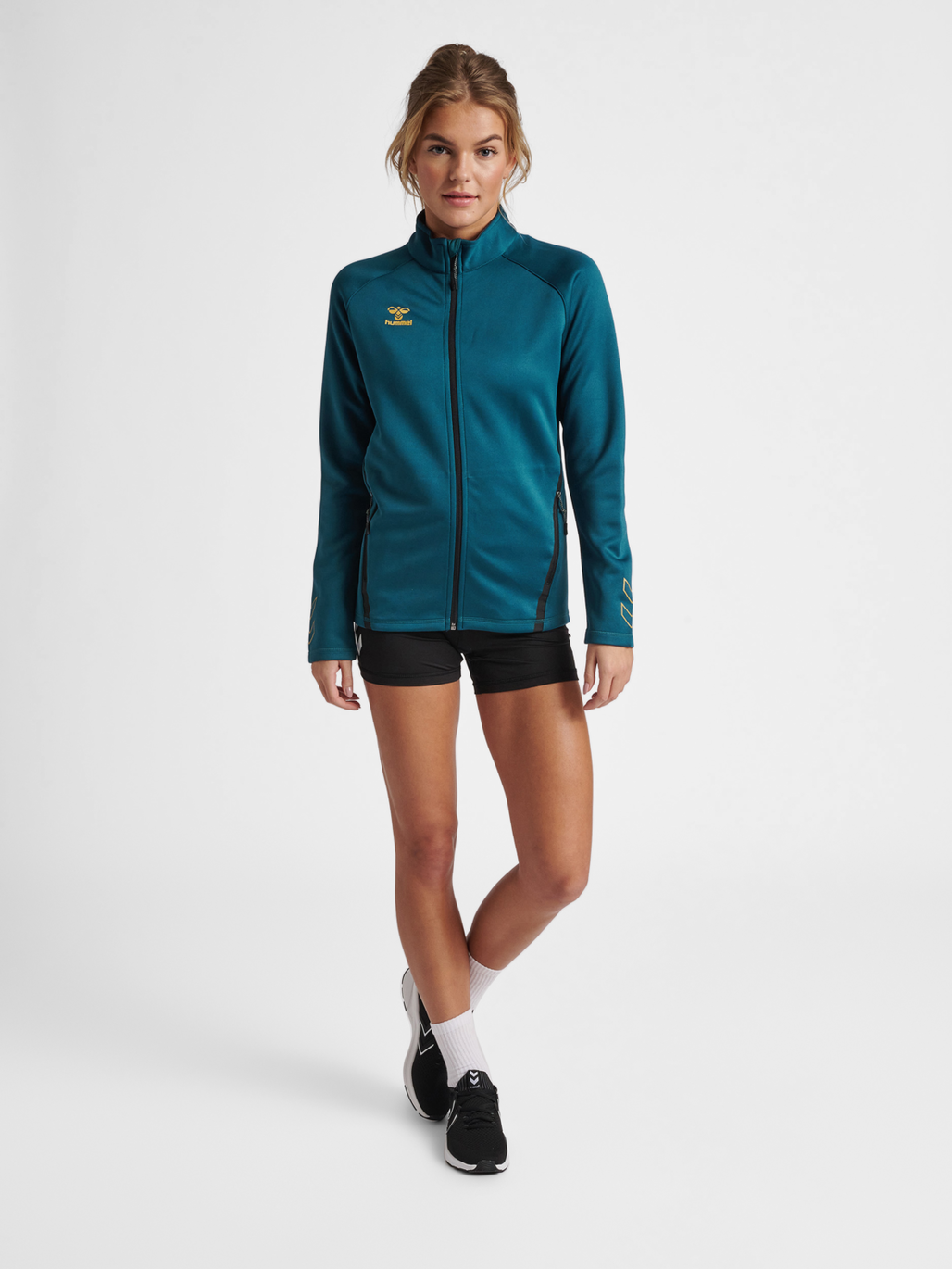 hmlCIMA XK ZIP JACKET WOMAN