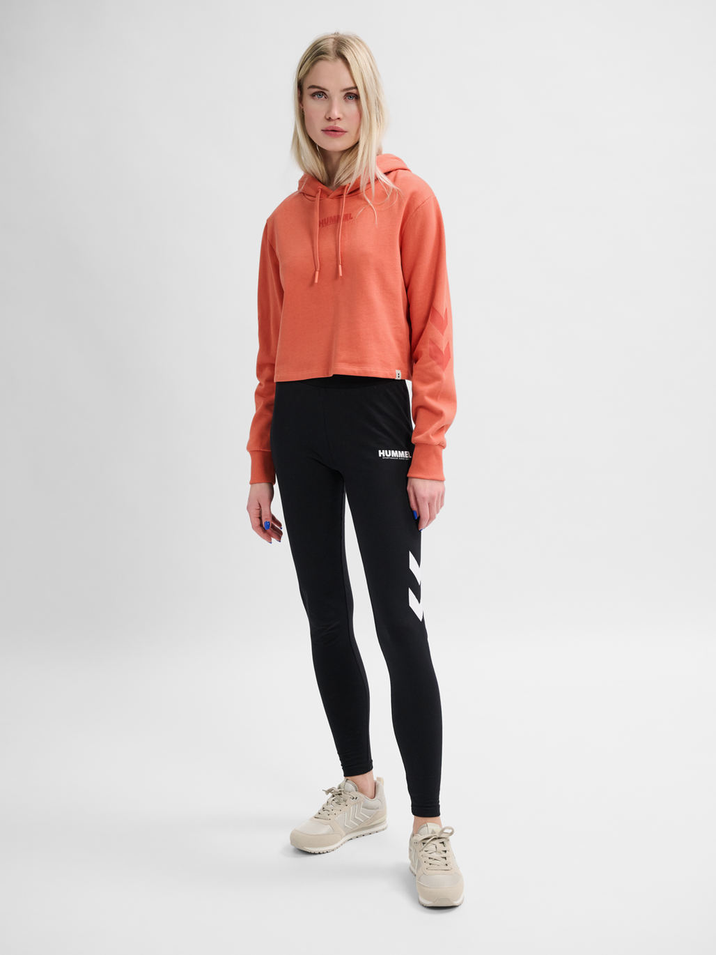 hmlLEGACY WOMAN CROPPED HOODIE