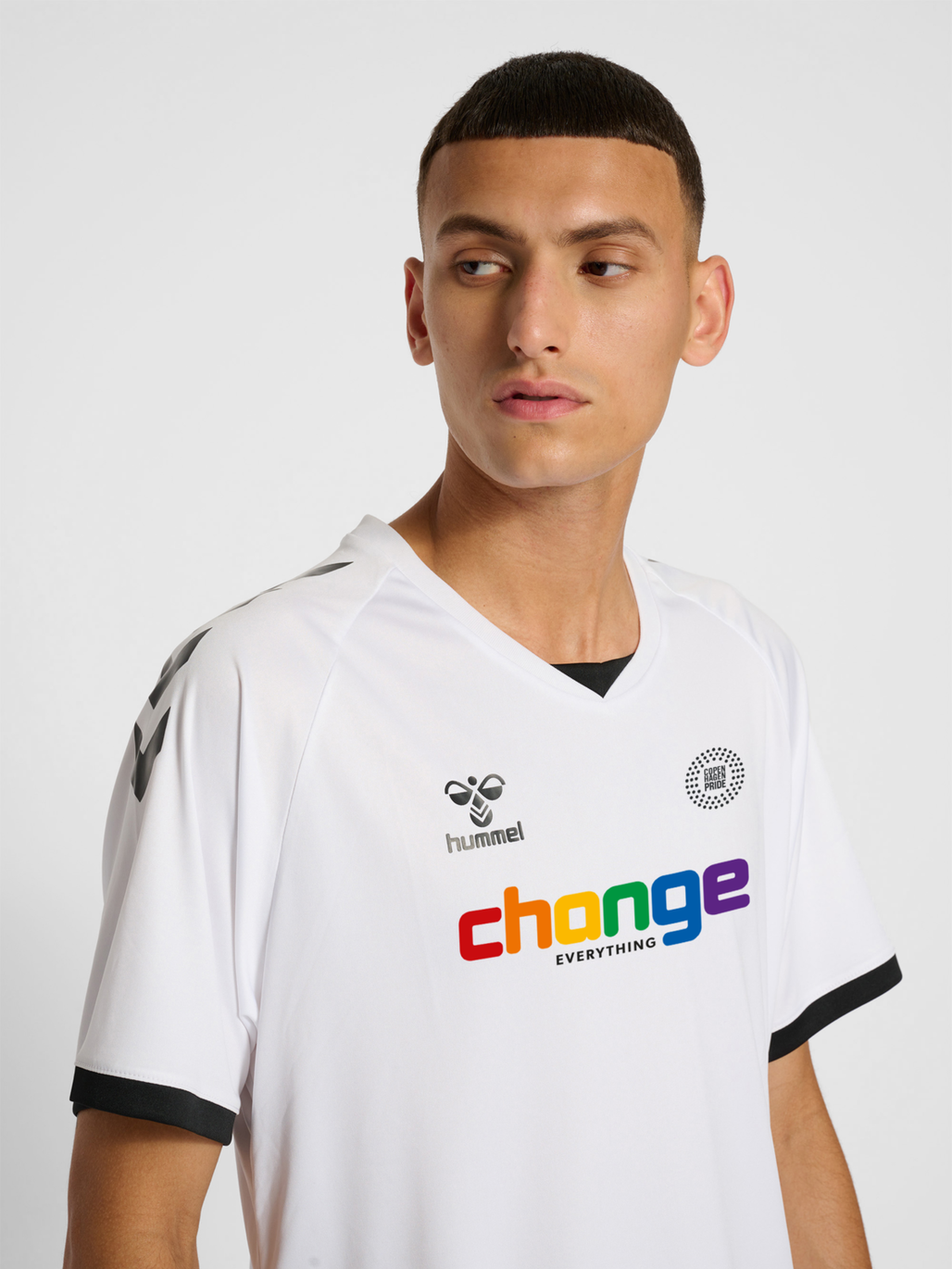 hmlCHANGE FOOTBALL JERSEY
