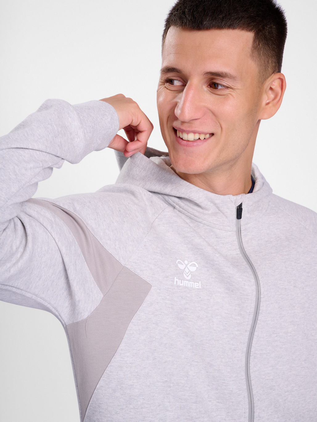 hmlTRAVEL ZIP HOODIE