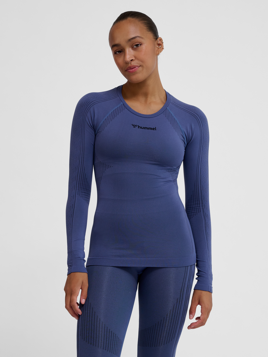 hmlMT SHAPING SEAMLESS T-SHIRT L/S