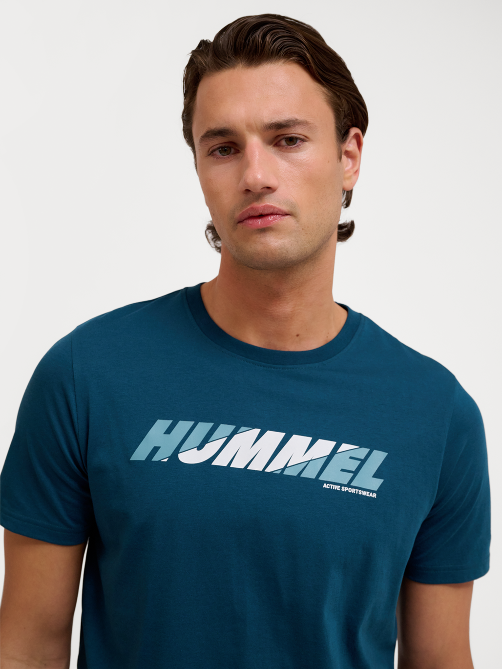 hmlGRAPHIC BOLD LOGO TEE