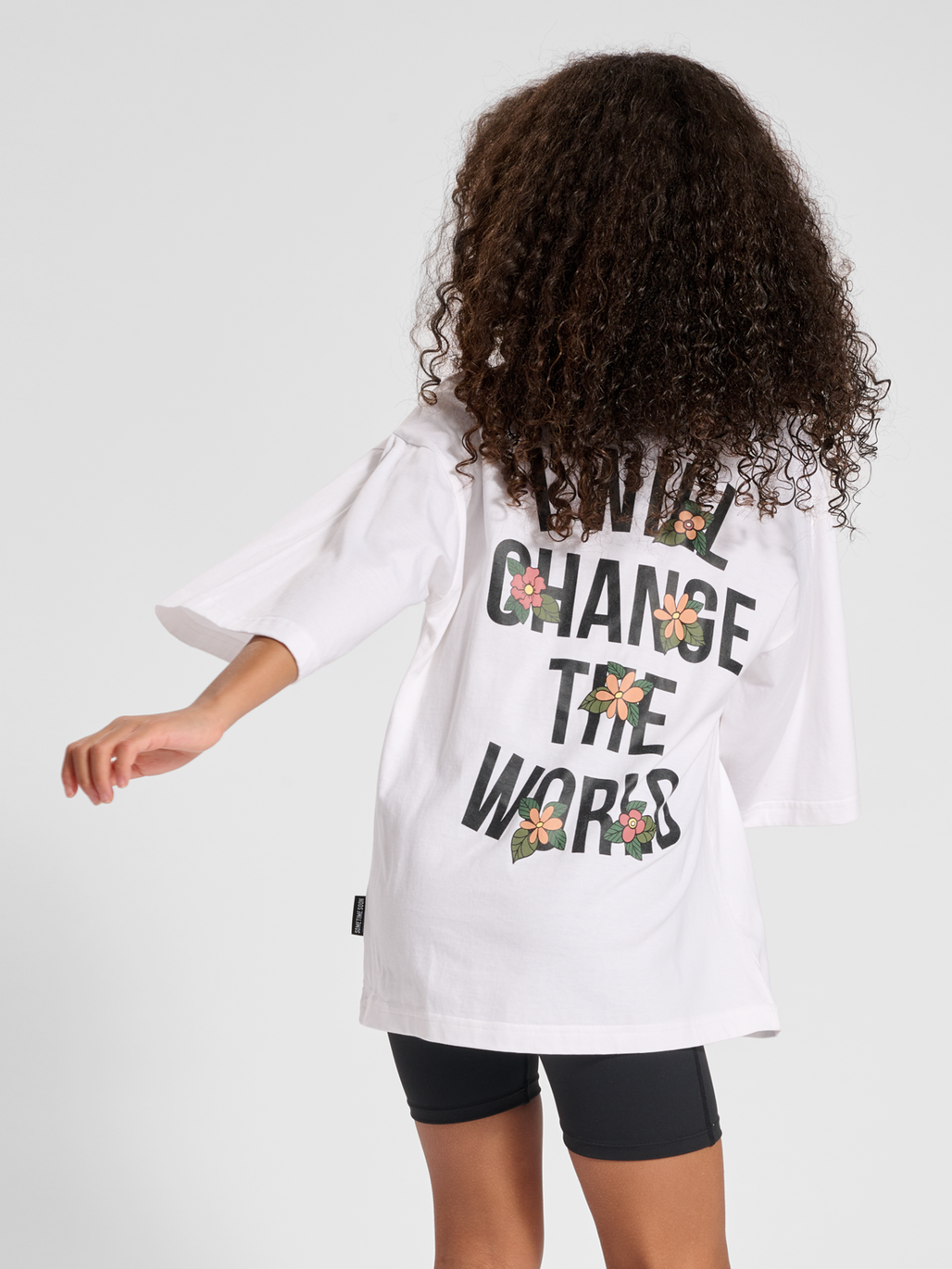 stsREVOLUTIONARY T-SHIRT