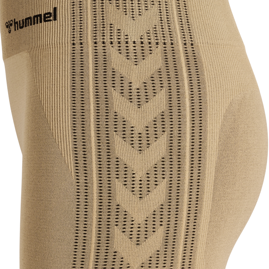 hmlMT SHAPING SEAMLESS MW SHORTS