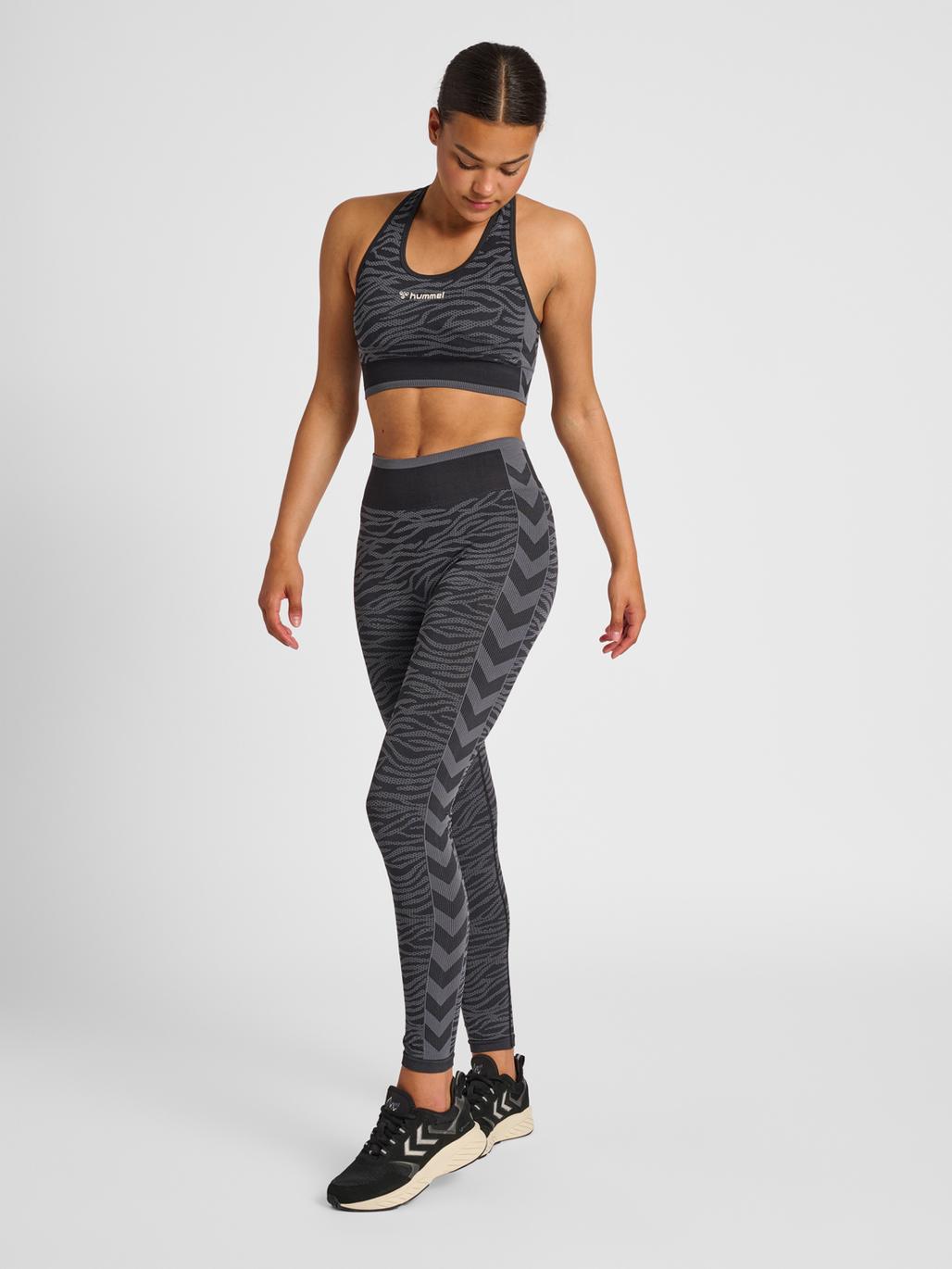 hmlMT SAGA SEAMLESS SPORTS TOP