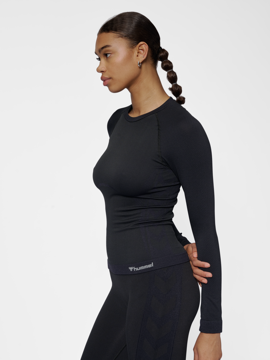 hmlCLEA SEAMLESS TIGHT T-SHIRT L/S