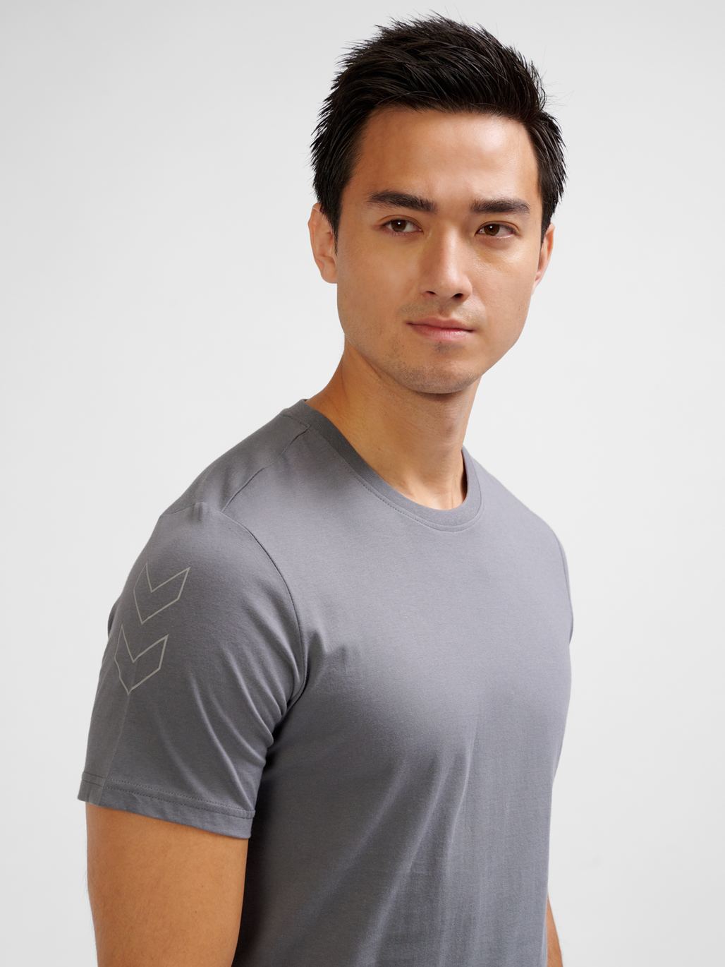 hmlELEMENTAL CHEVRON COTTON TEE