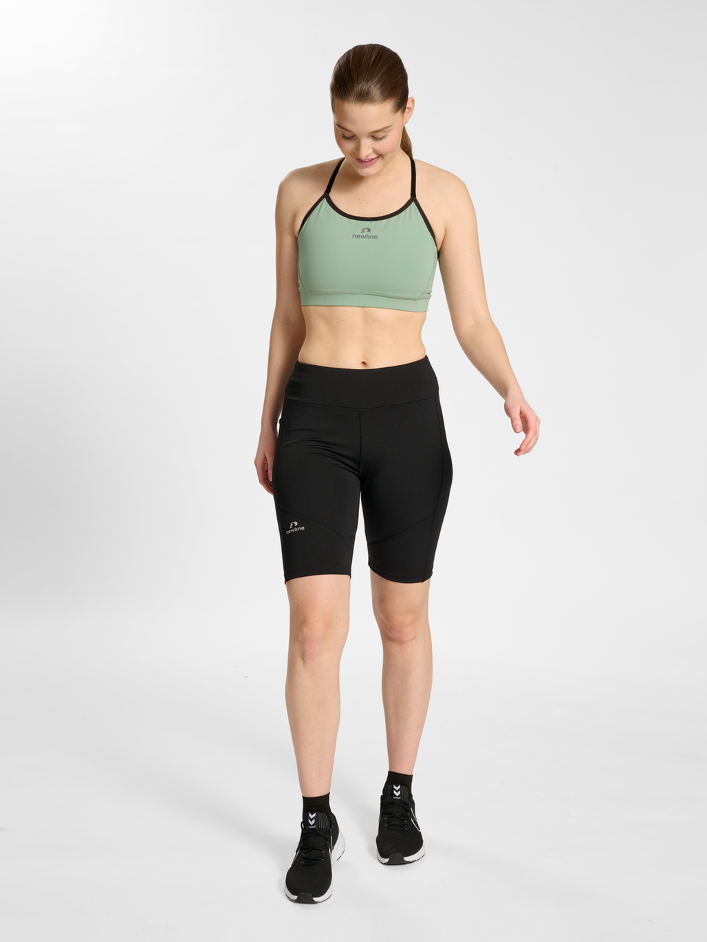 nwlAUGUSTA BRA WOMAN