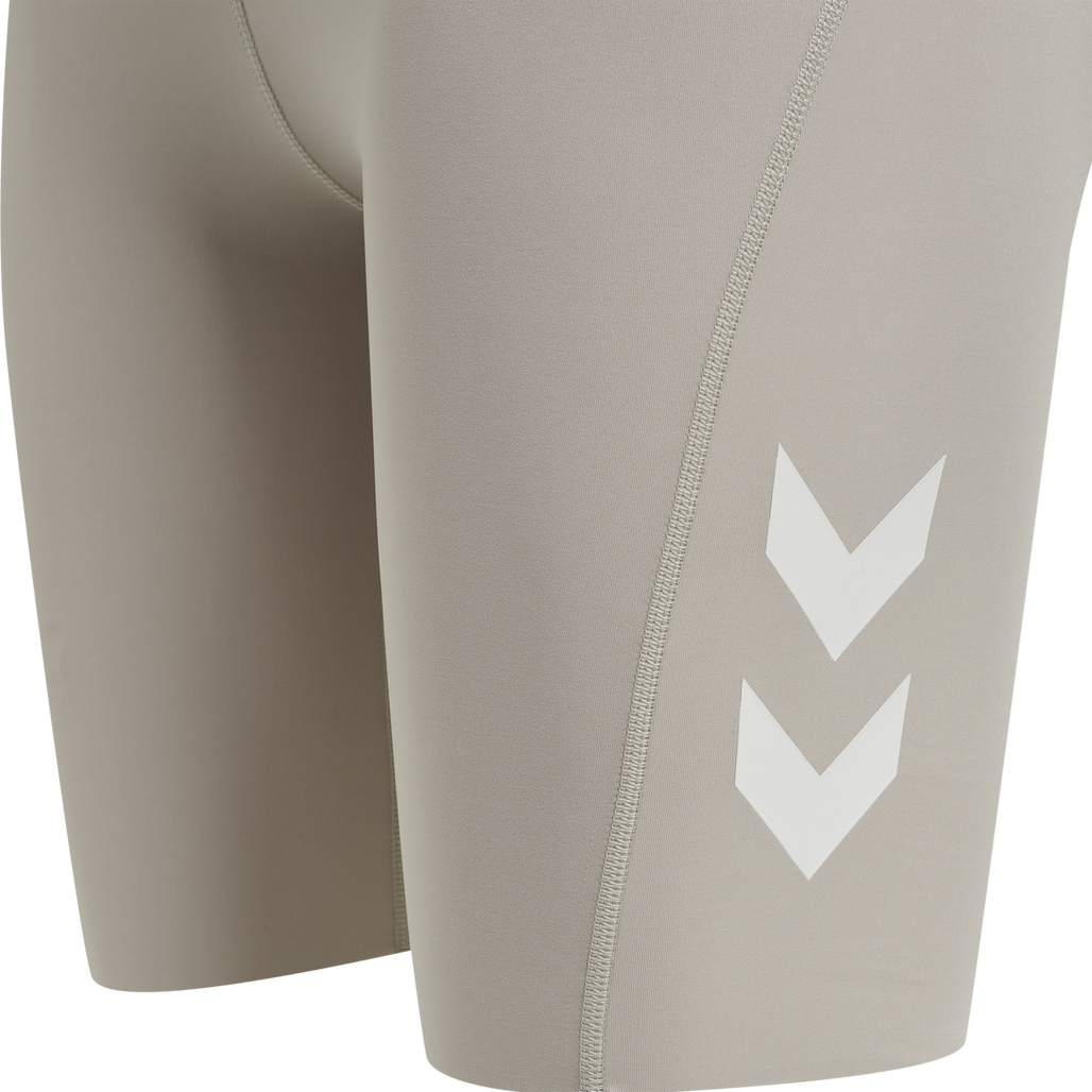 hmlMT GRACE HW TIGHT SHORTS