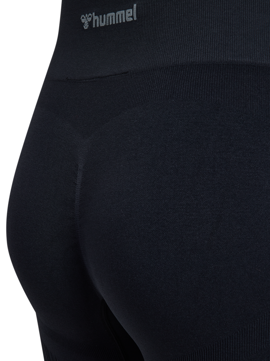 hmlMT DEFINE SEAML SCRUNCH SHORTS