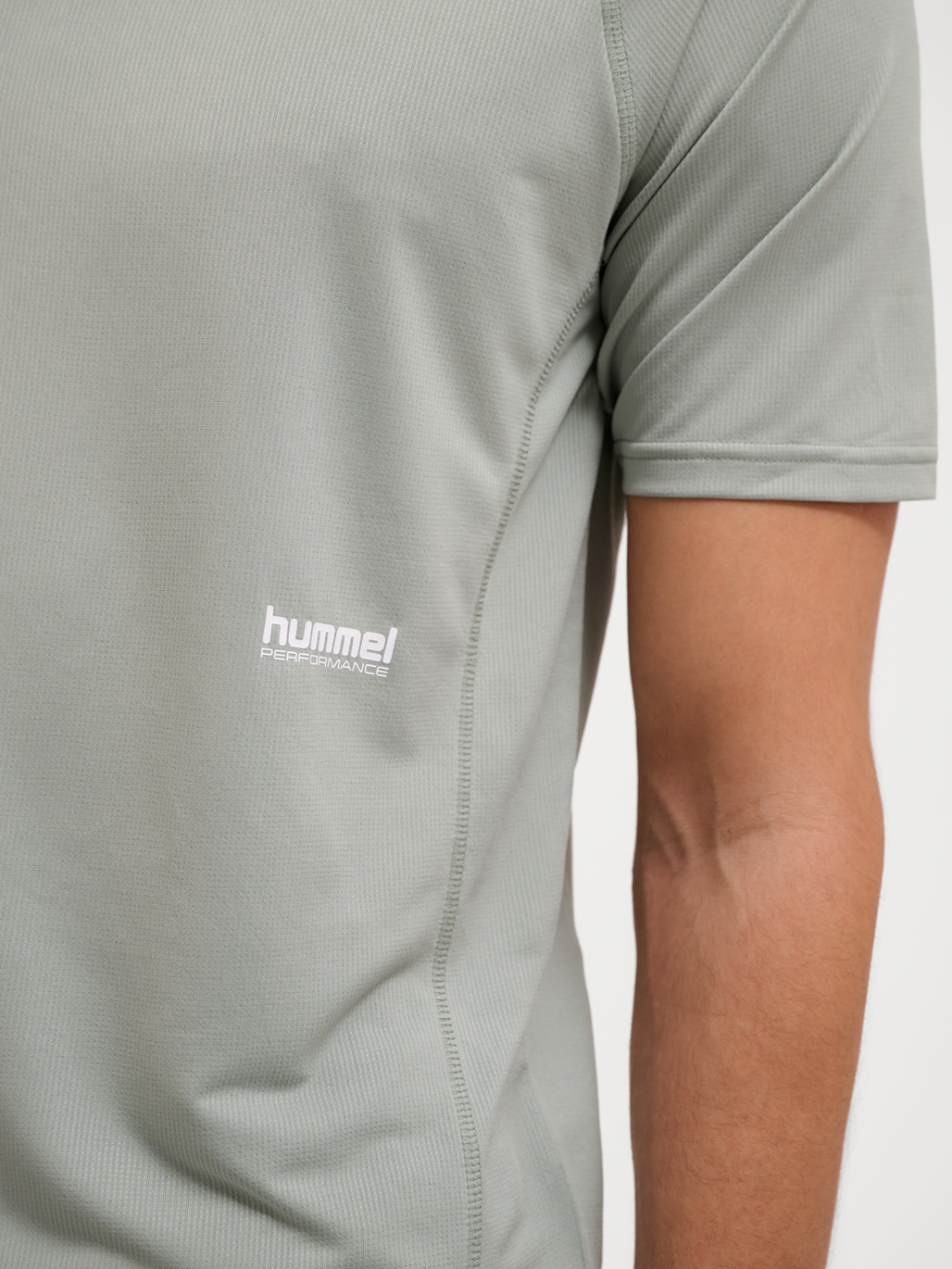 hmlPULSE WORKOUT T-SHIRT S/S