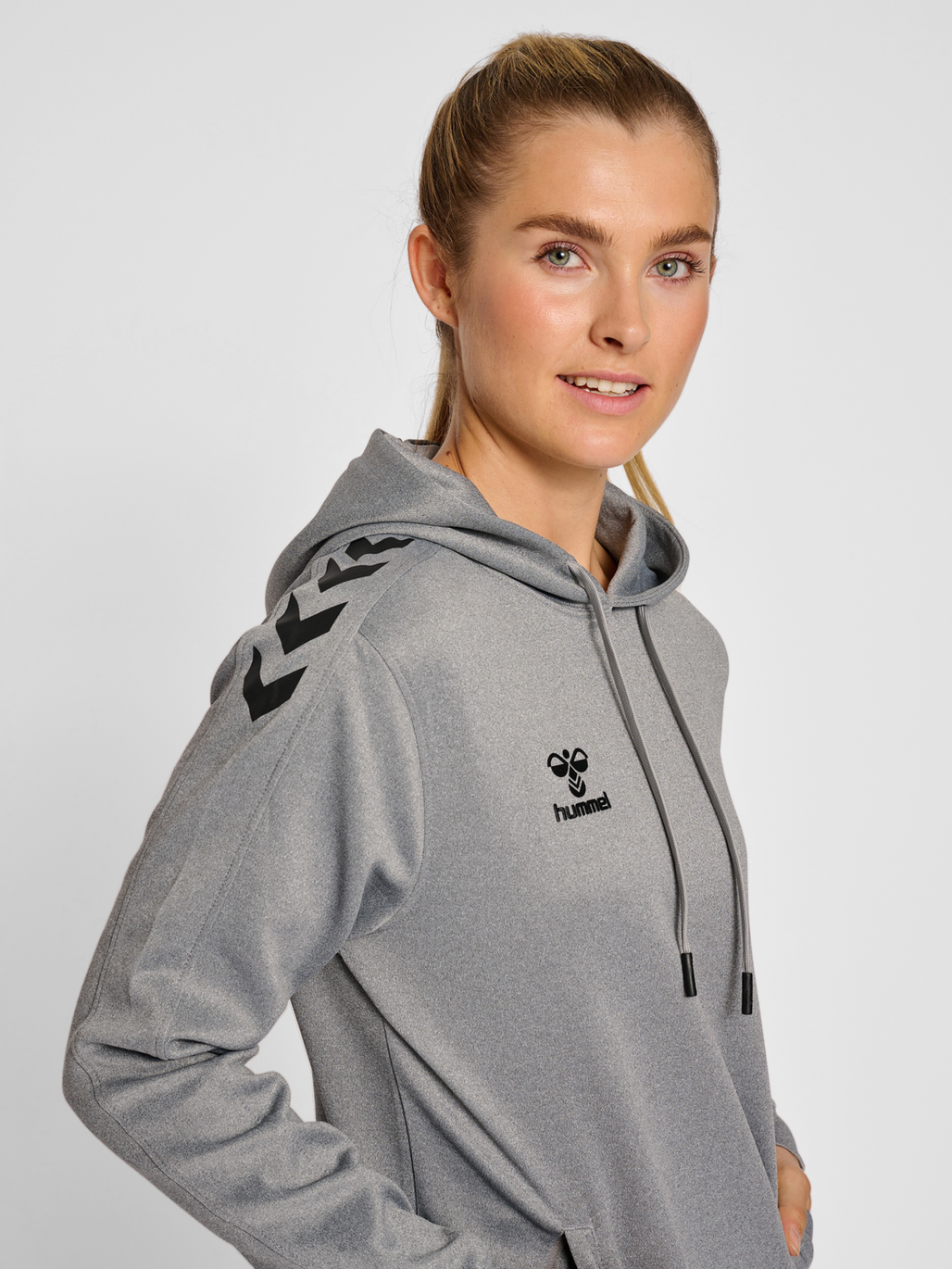 hmlCORE XK POLY SWEAT HOODIE WOMAN
