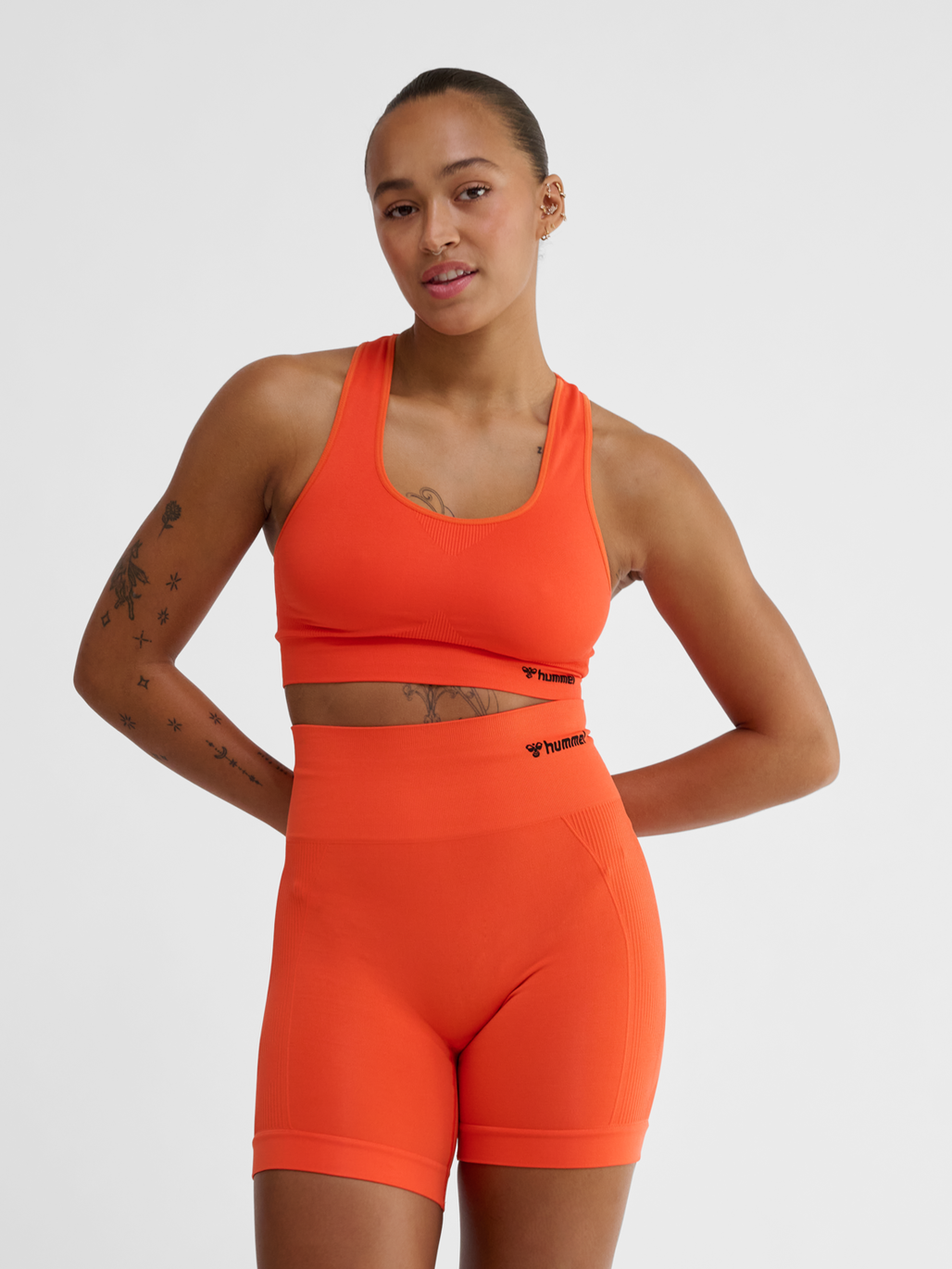 hmlTIF SEAMLESS SPORTS TOP