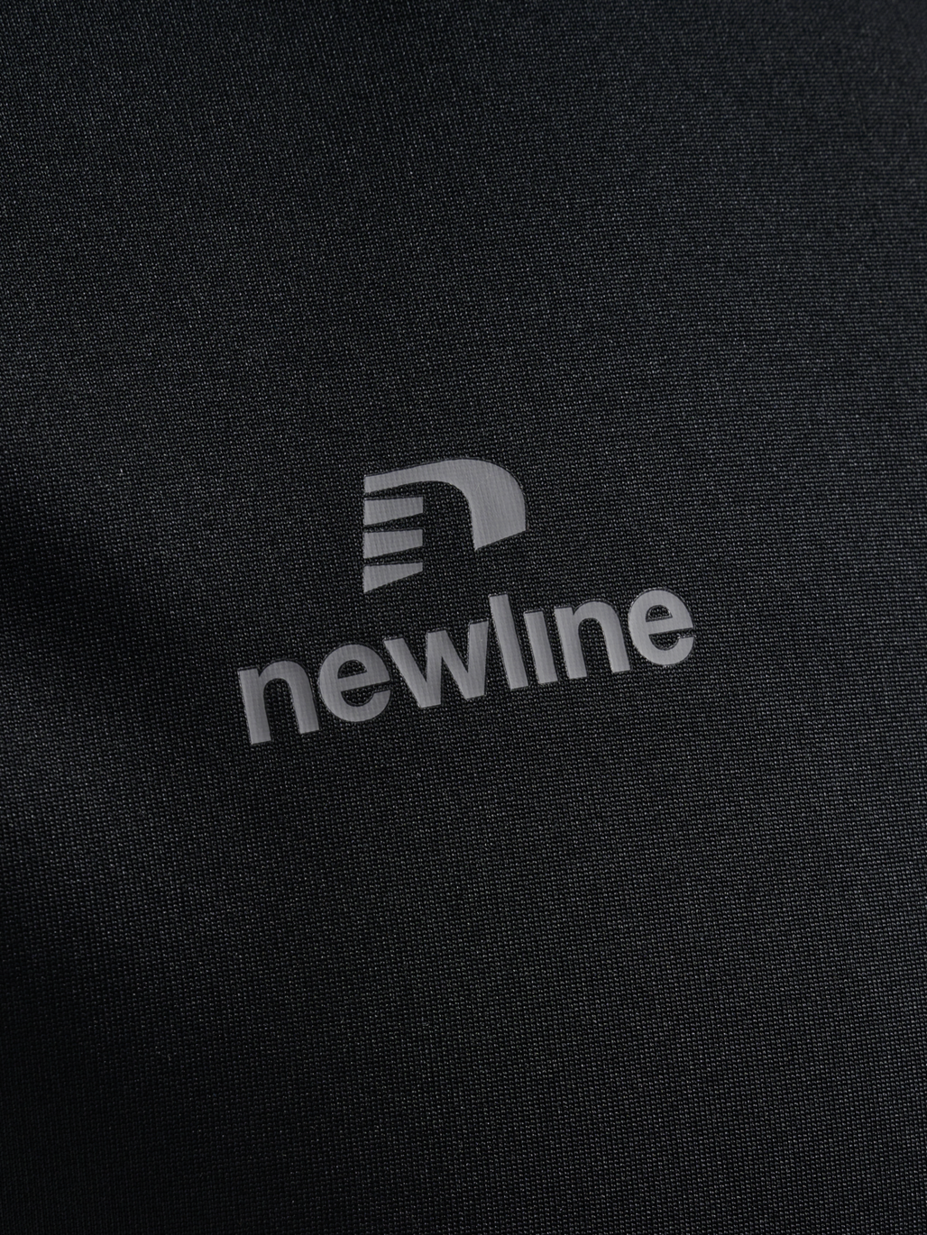 nwlBEAT T-SHIRT