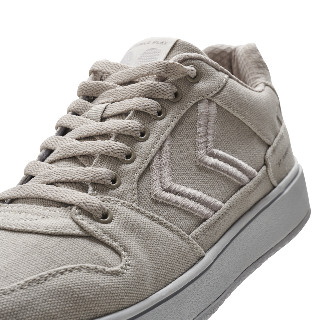 ST. POWER PLAY CANVAS