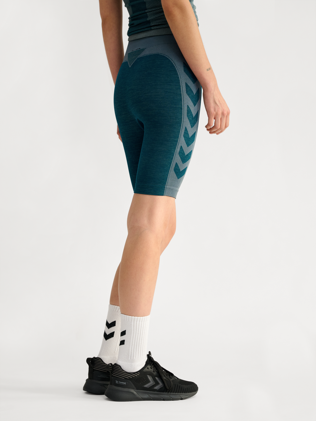 hmlCLEA SEAMLESS CYCLING SHORTS