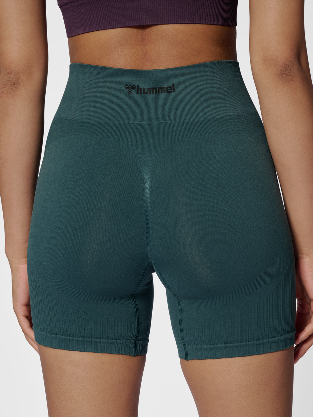 hmlMT DEFINE SEAML SCRUNCH SHORTS